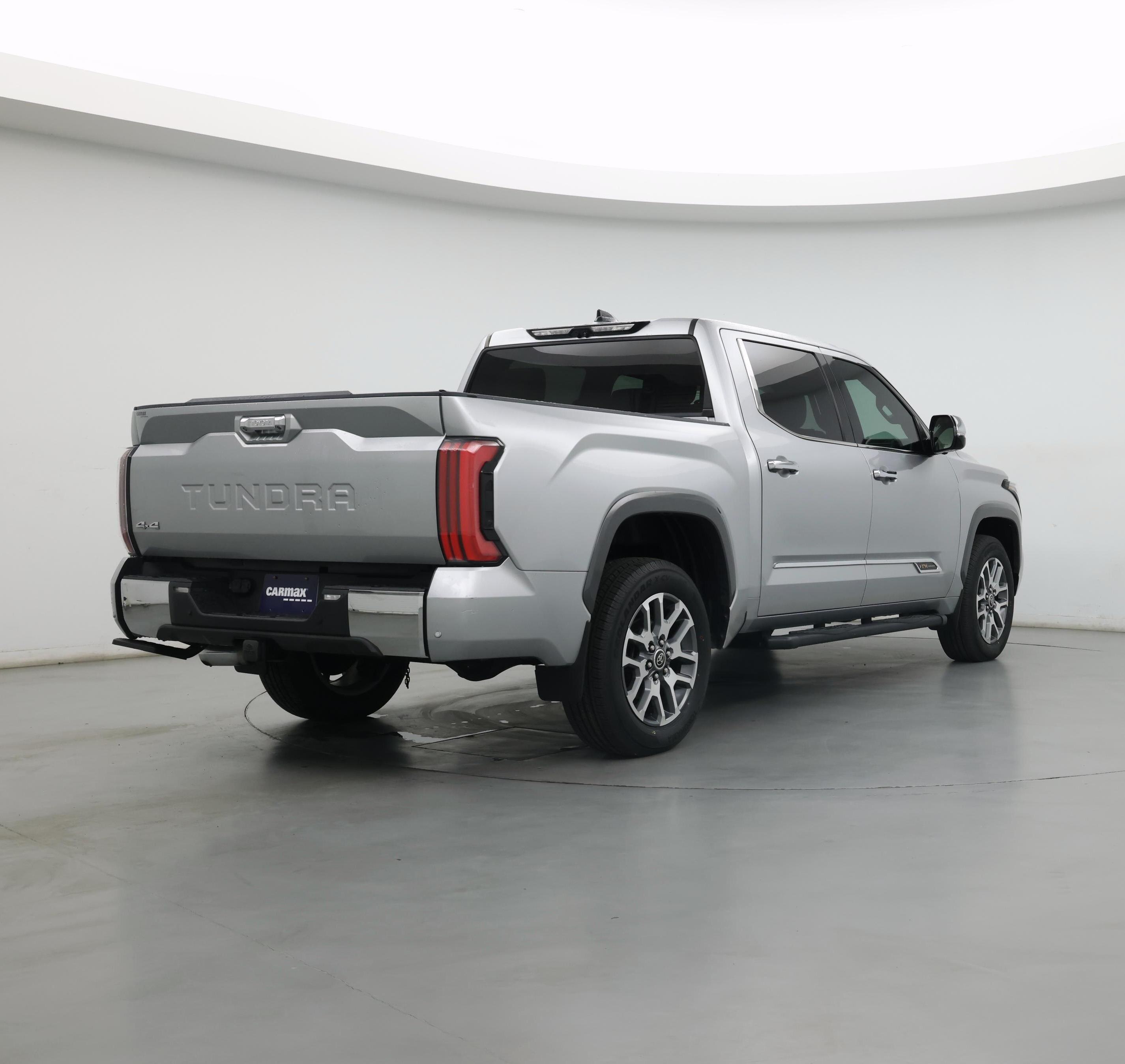 Thumbnail: 2022 Toyota Tundra - 8