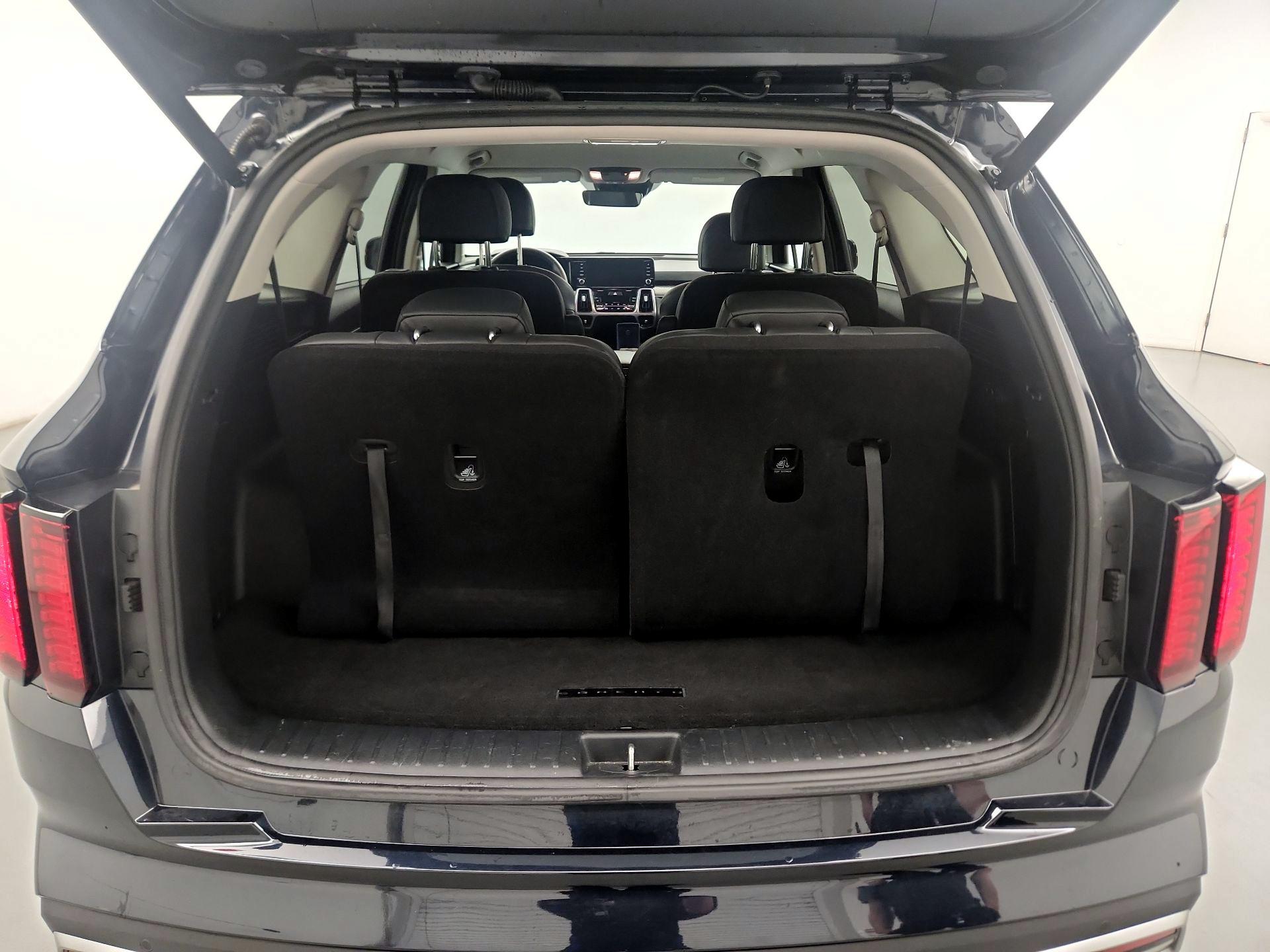 Thumbnail: 2023 Kia Sorento - 20