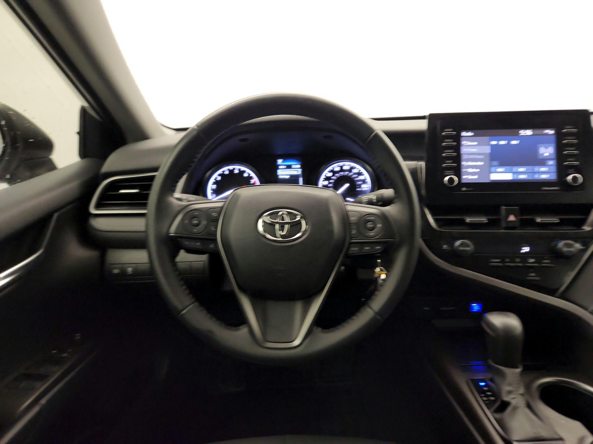 Thumbnail: 2022 Toyota Camry - 10