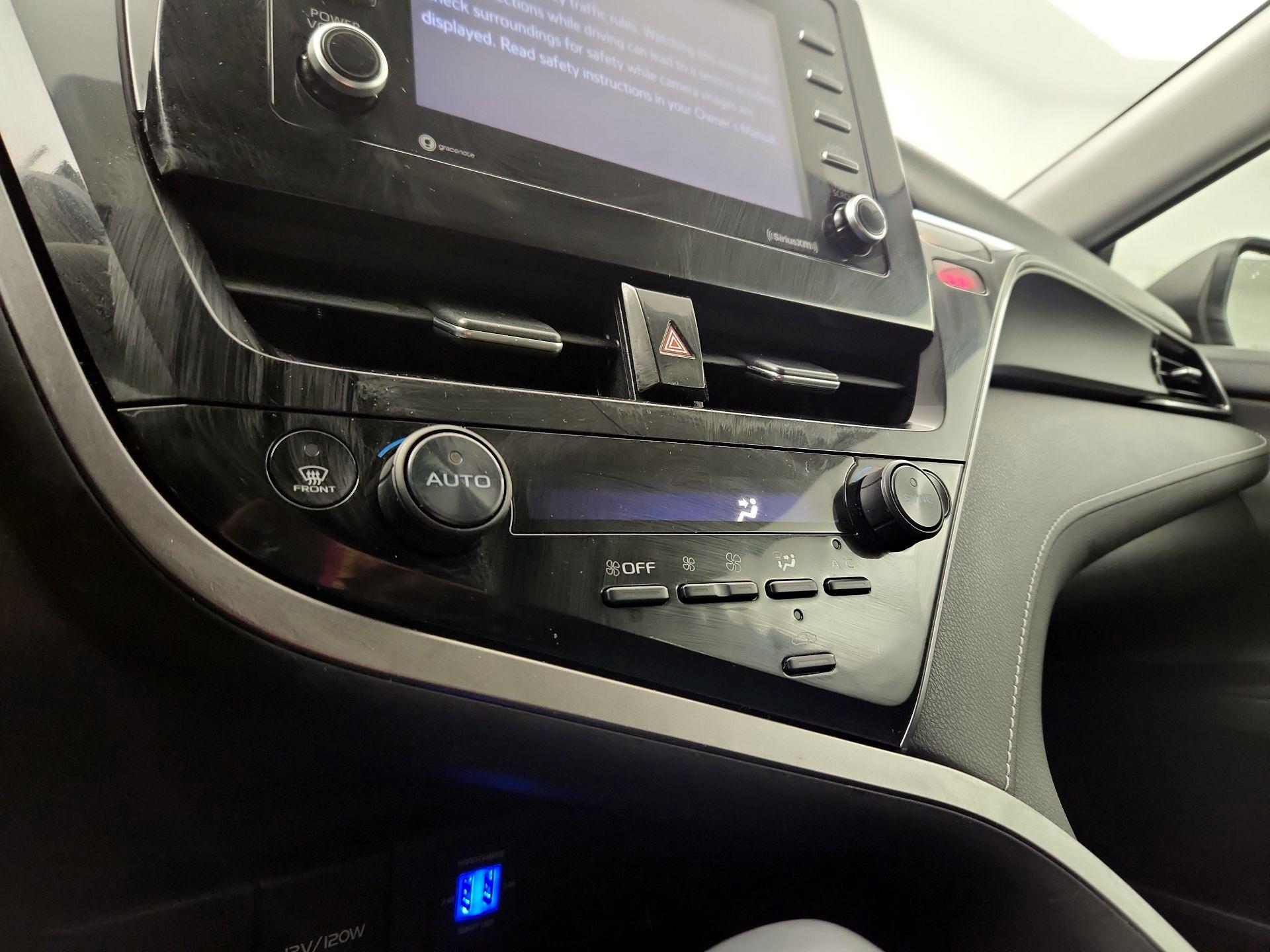 Thumbnail: 2022 Toyota Camry - 16