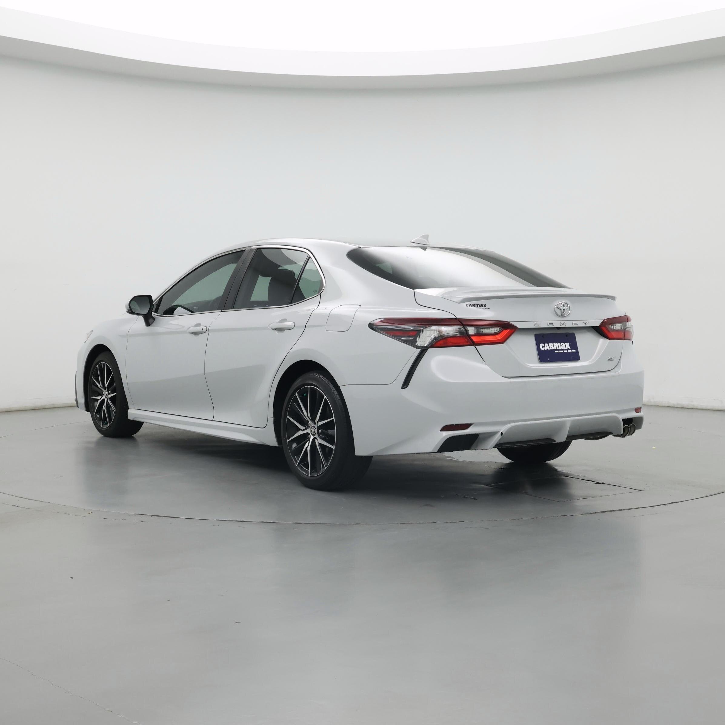 Thumbnail: 2022 Toyota Camry - 2