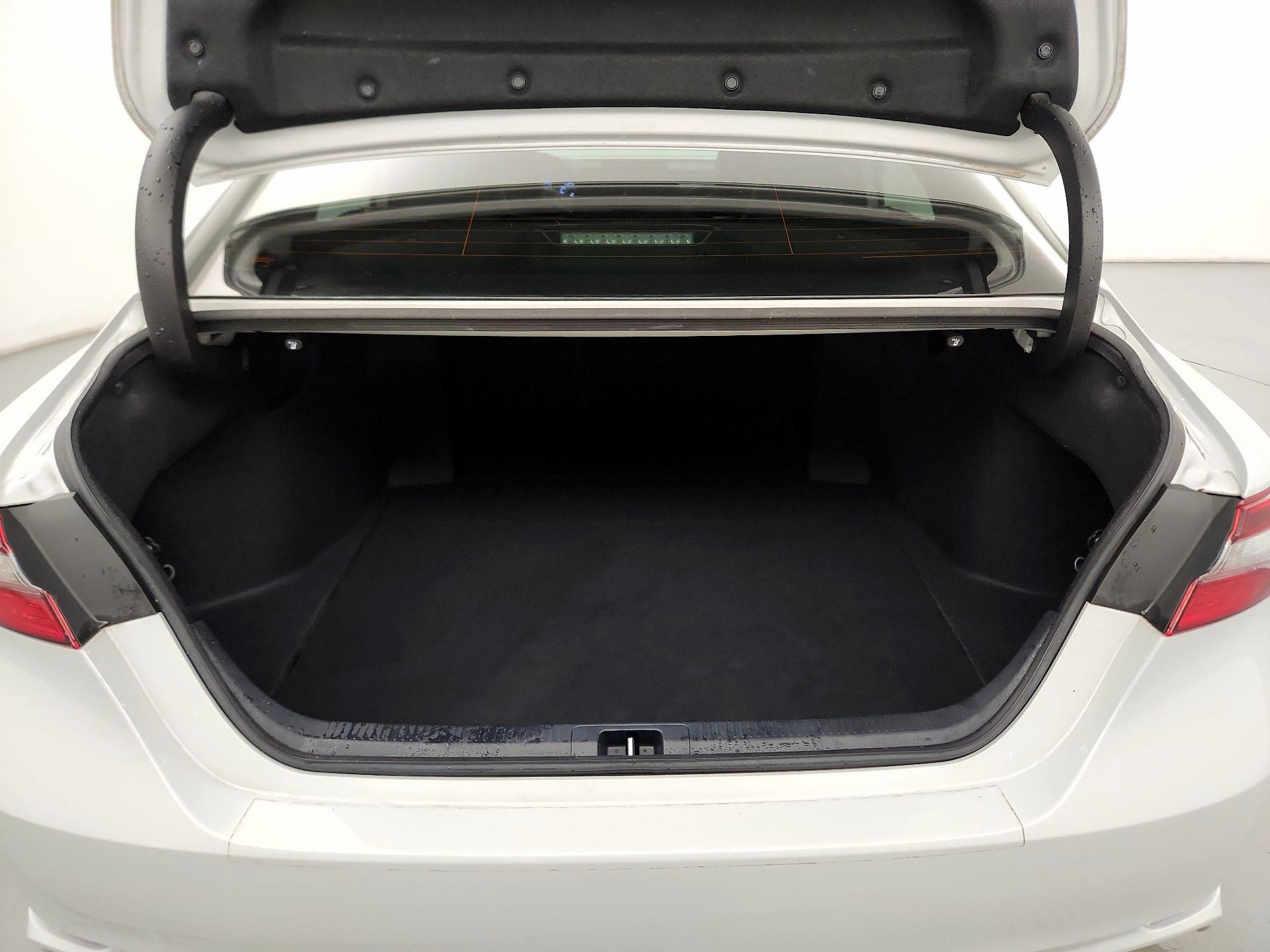 Thumbnail: 2022 Toyota Camry - 20