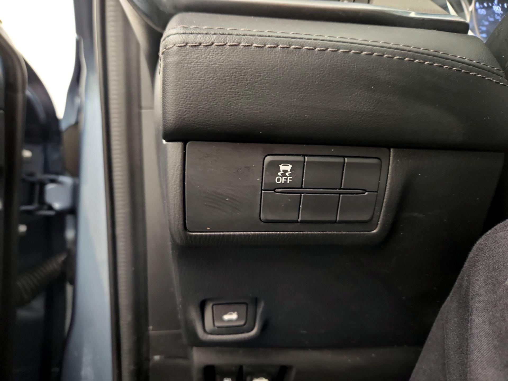 Thumbnail: 2018 Mazda Mazda6 - 13