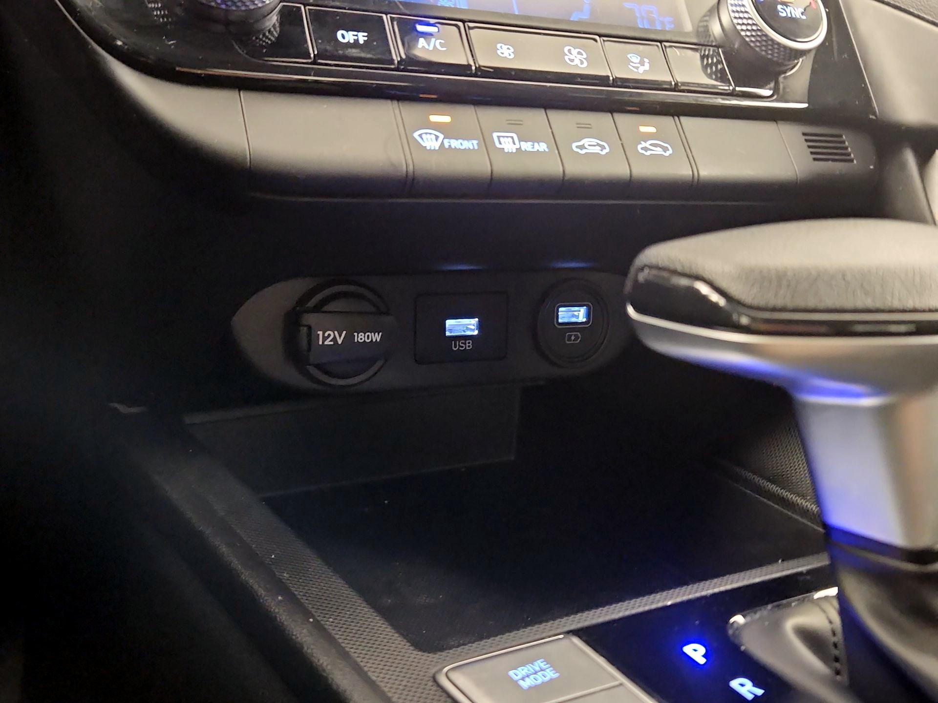 Thumbnail: 2022 Hyundai Elantra - 16