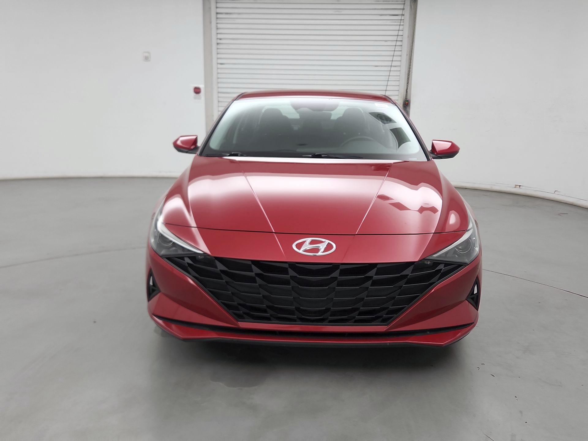 Thumbnail: 2022 Hyundai Elantra - 2