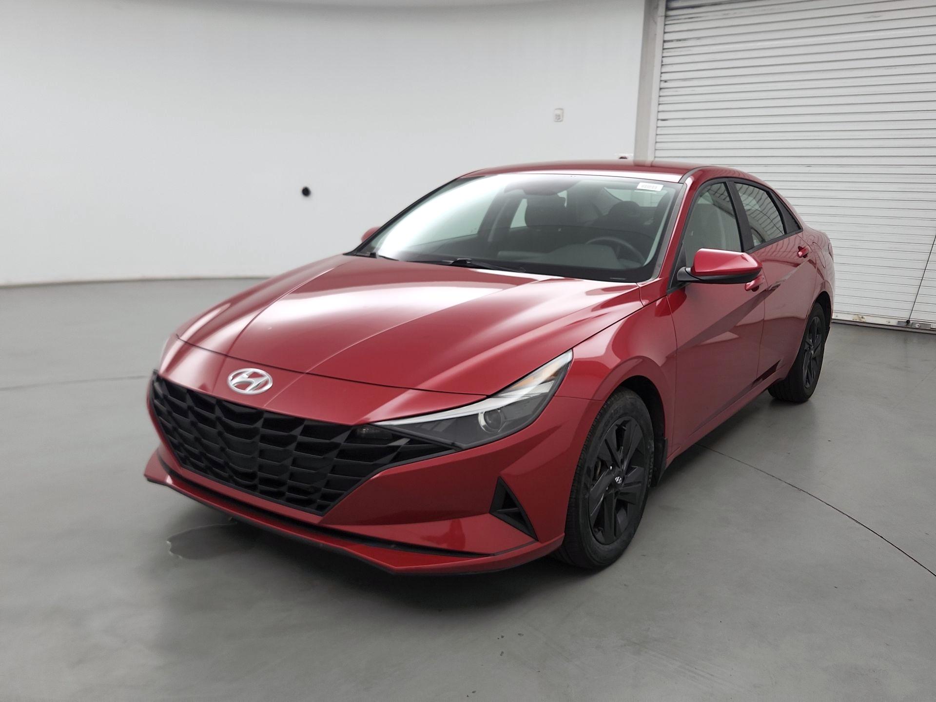 Thumbnail: 2022 Hyundai Elantra - 3