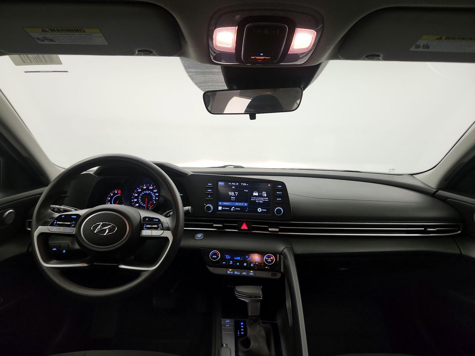 Thumbnail: 2022 Hyundai Elantra - 8