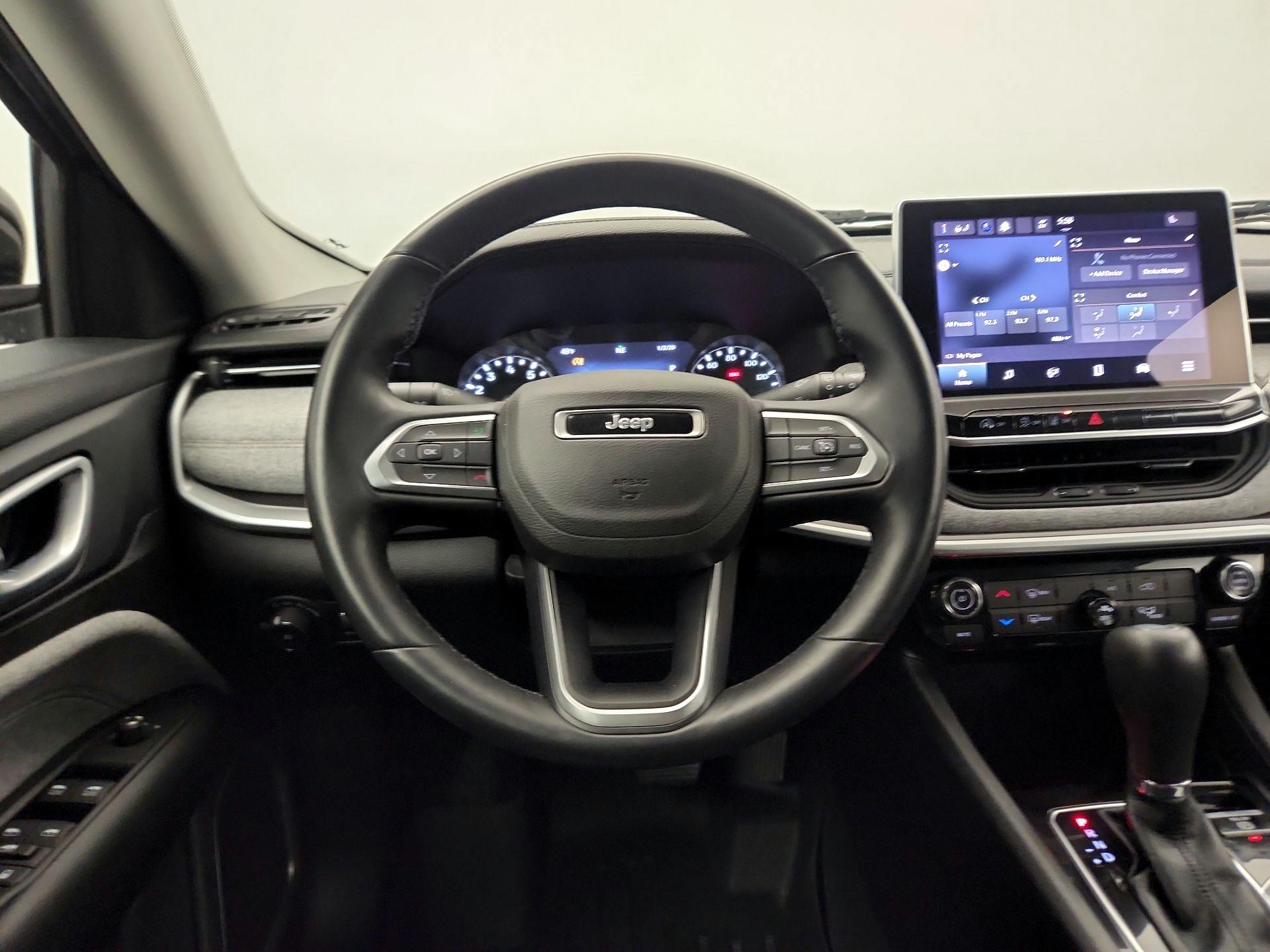 Thumbnail: 2022 Jeep Compass - 10