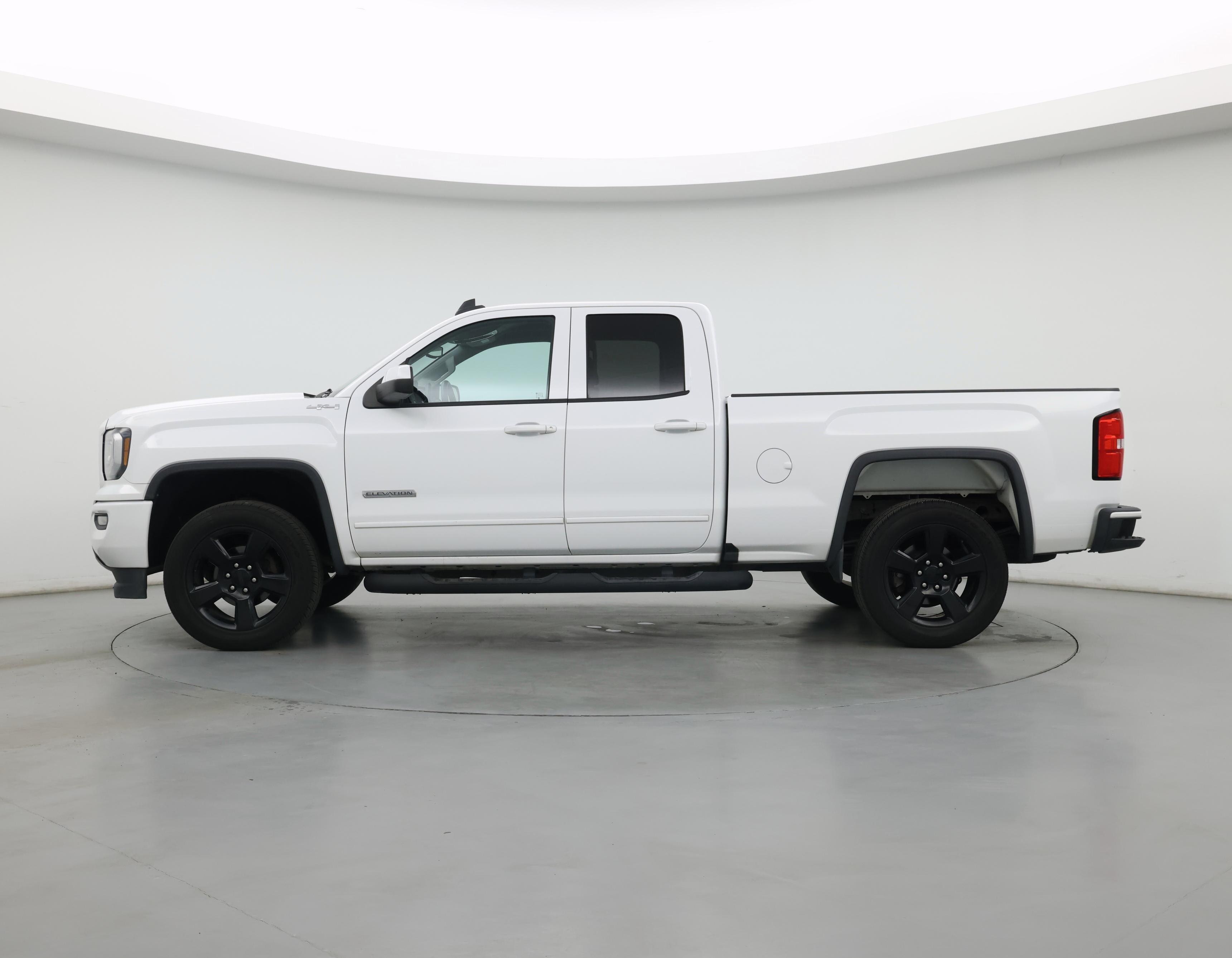 Thumbnail: 2017 GMC Sierra 1500 - 3