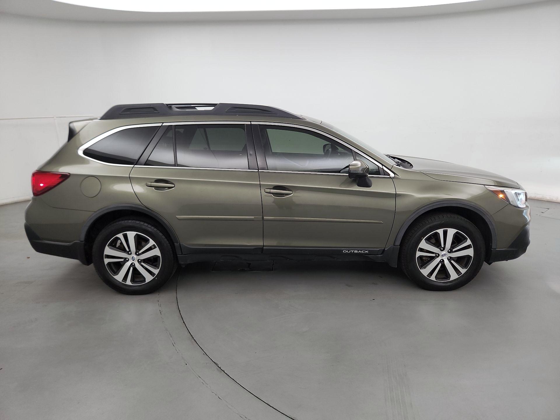 Thumbnail: 2018 Subaru Outback - 4