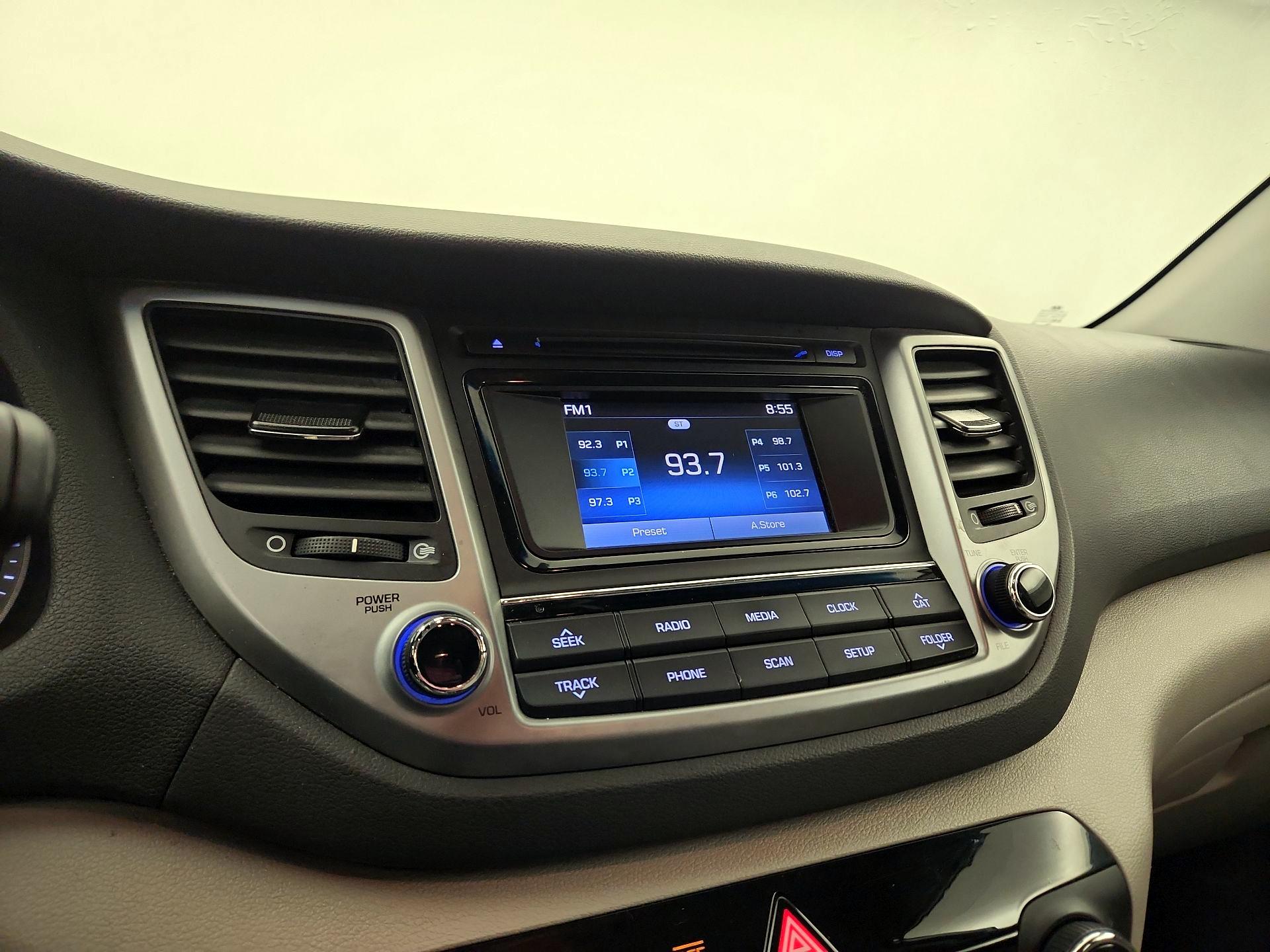 Thumbnail: 2017 Hyundai Tucson - 15