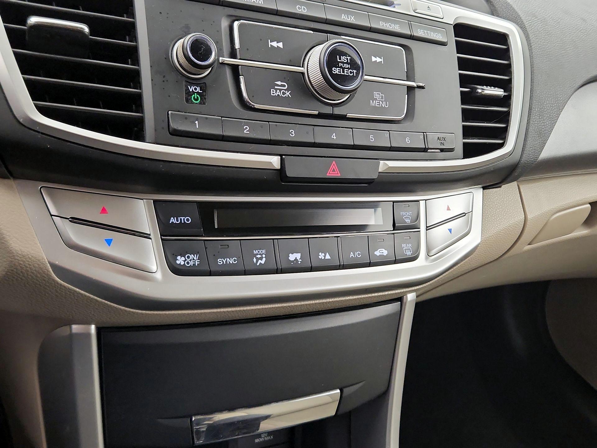 Thumbnail: 2015 Honda Accord - 14