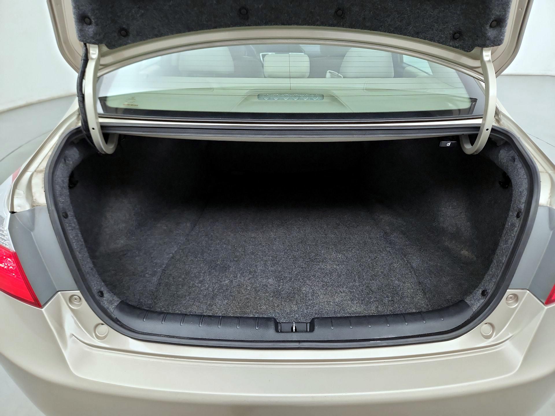 Thumbnail: 2015 Honda Accord - 18