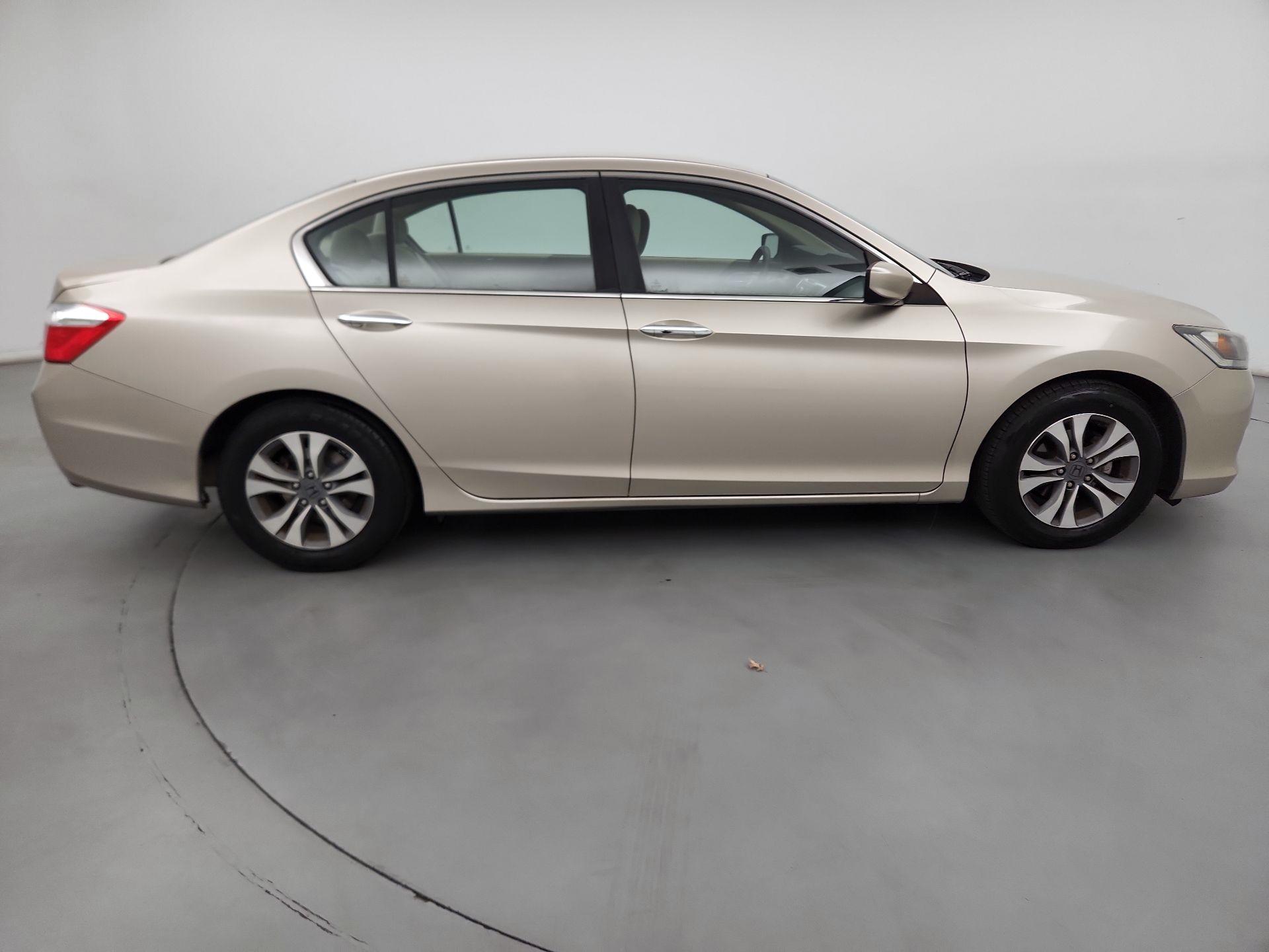Thumbnail: 2015 Honda Accord - 4