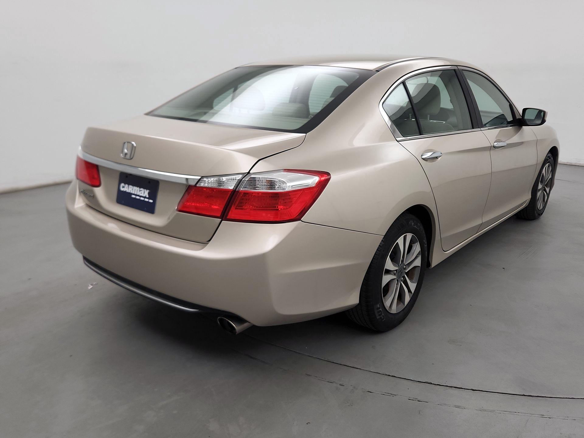 Thumbnail: 2015 Honda Accord - 5