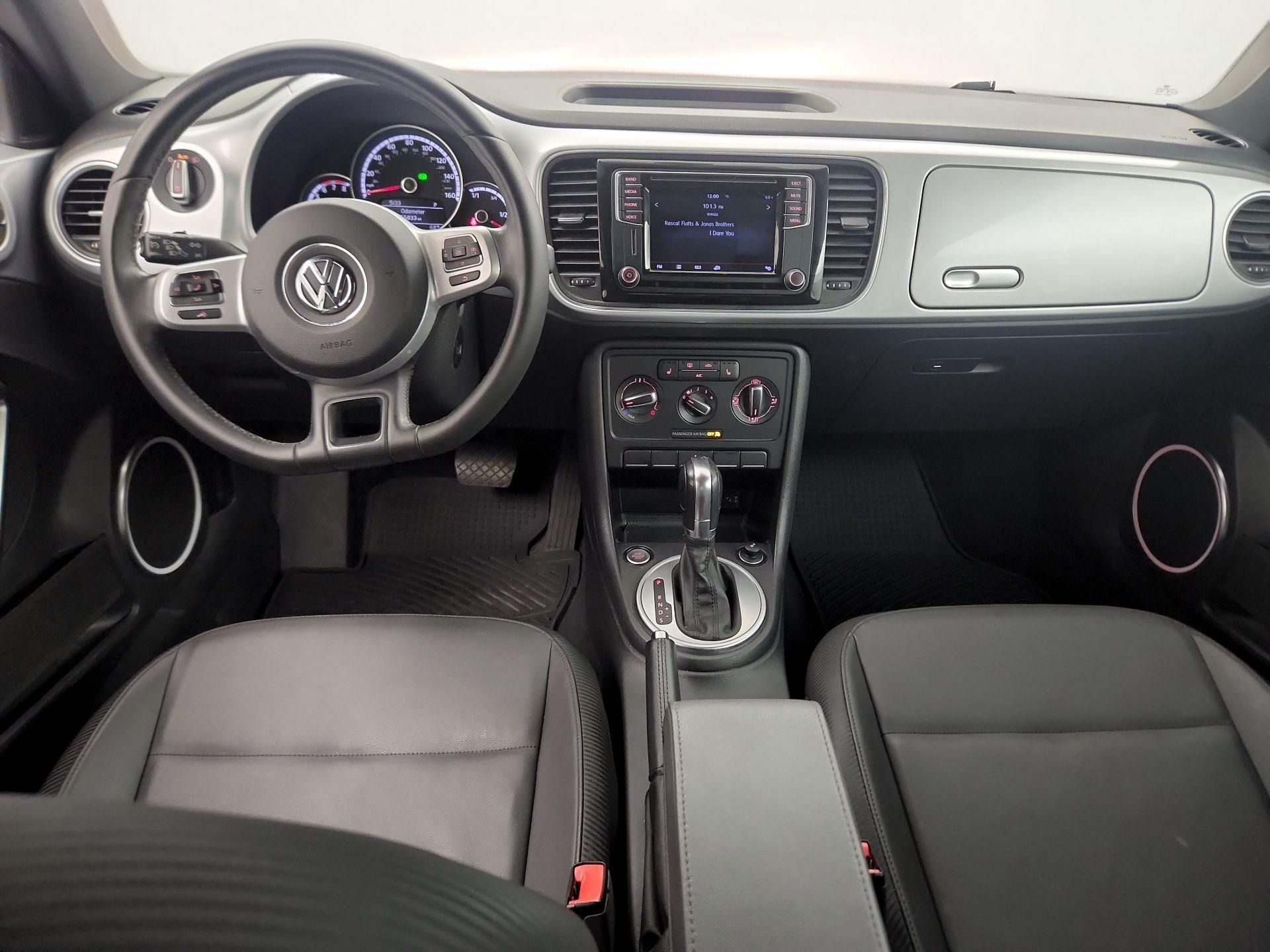 Thumbnail: 2016 Volkswagen Beetle - 9