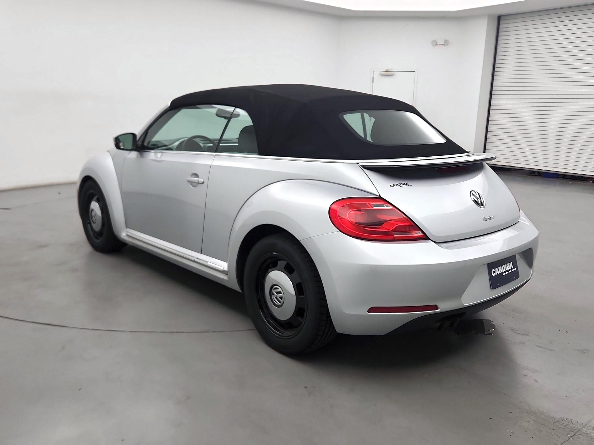 Thumbnail: 2016 Volkswagen Beetle - 7