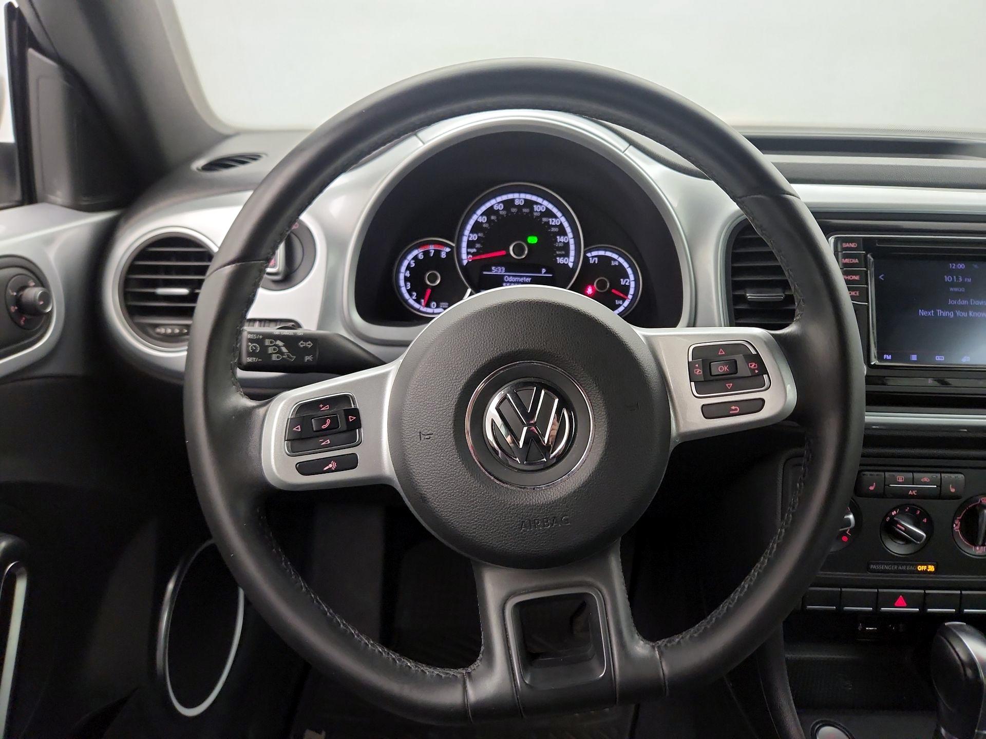 Thumbnail: 2016 Volkswagen Beetle - 8