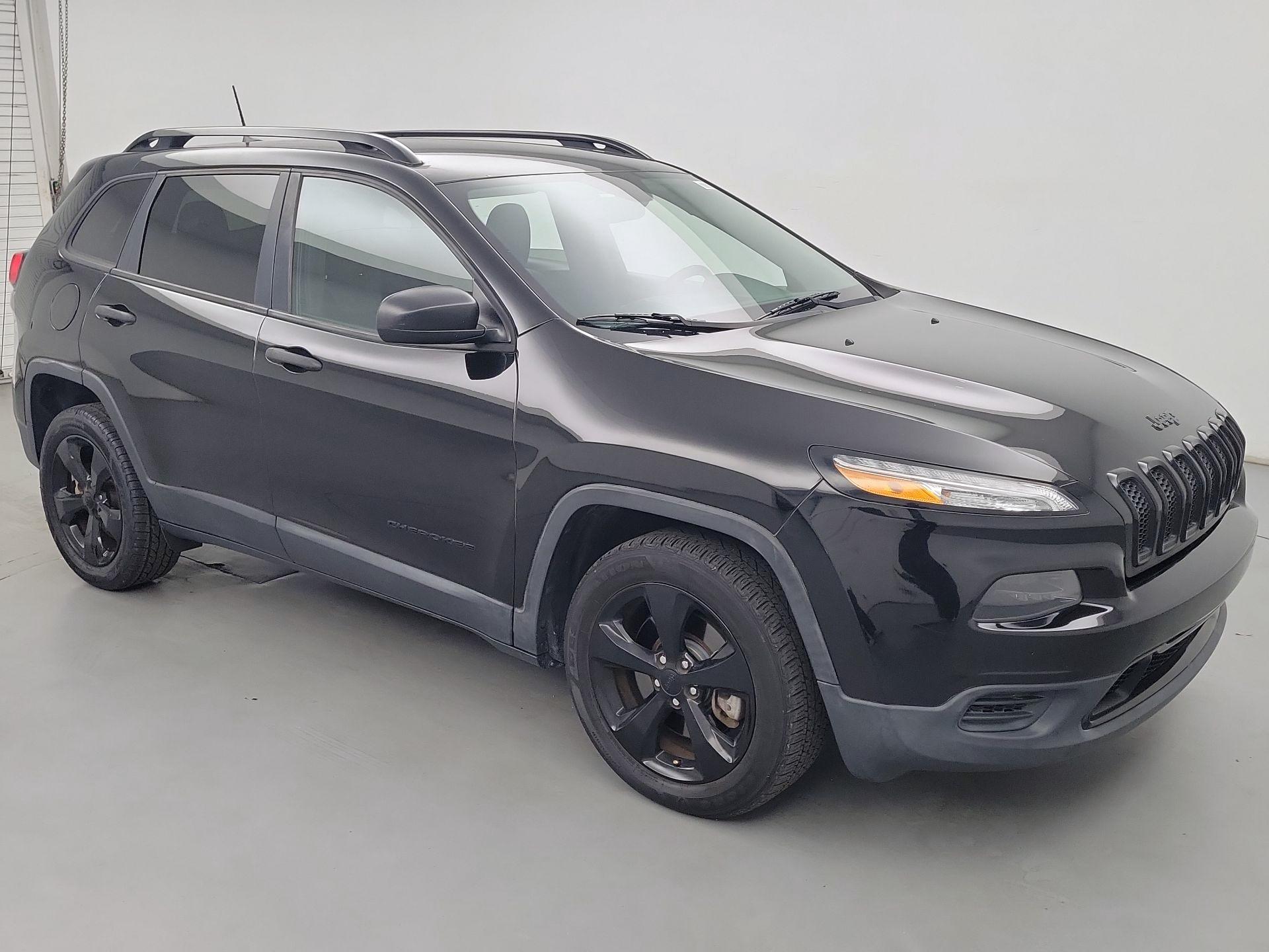 Thumbnail: 2017 Jeep Cherokee - 1
