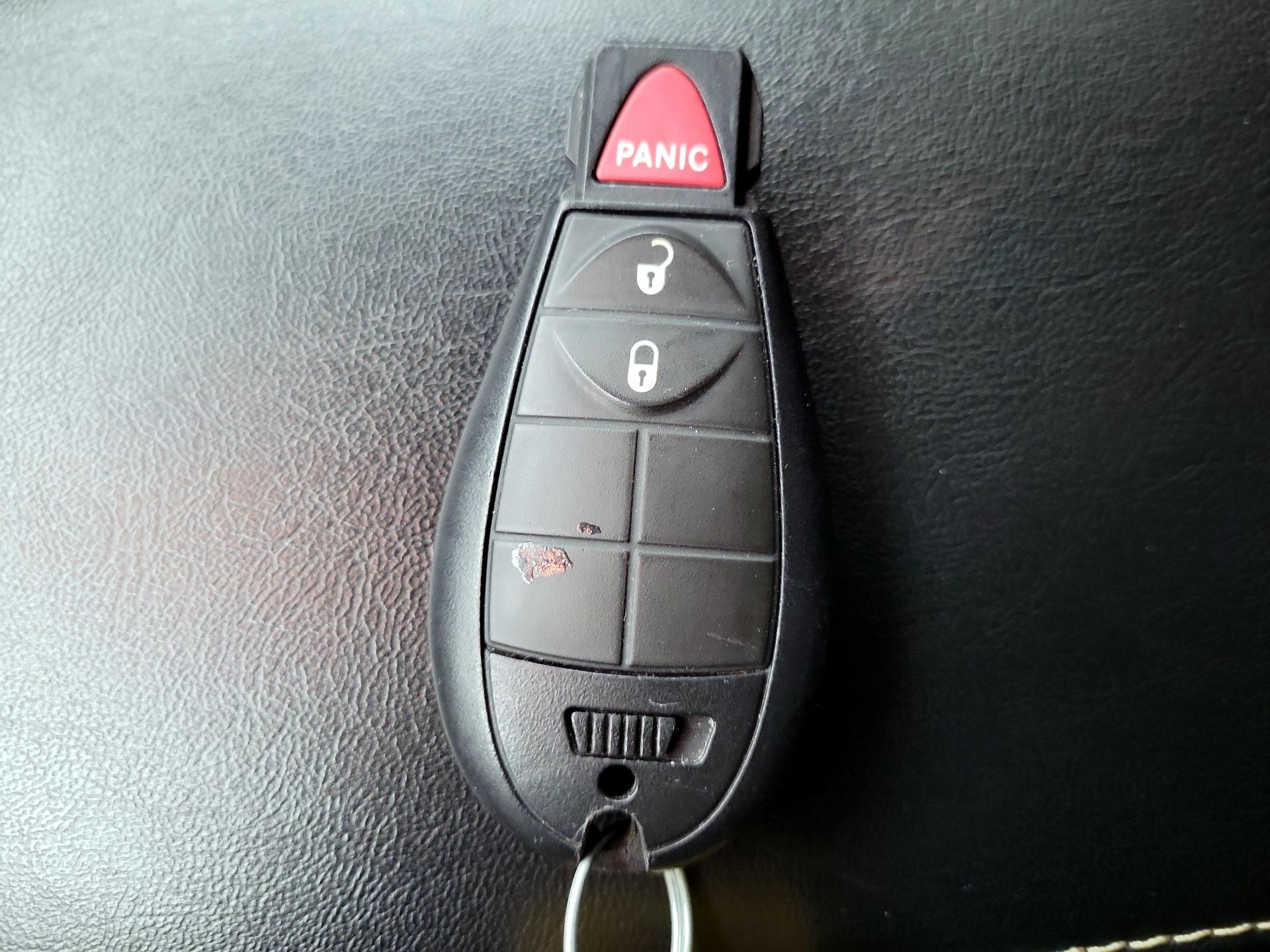 Thumbnail: 2017 Jeep Cherokee - 19