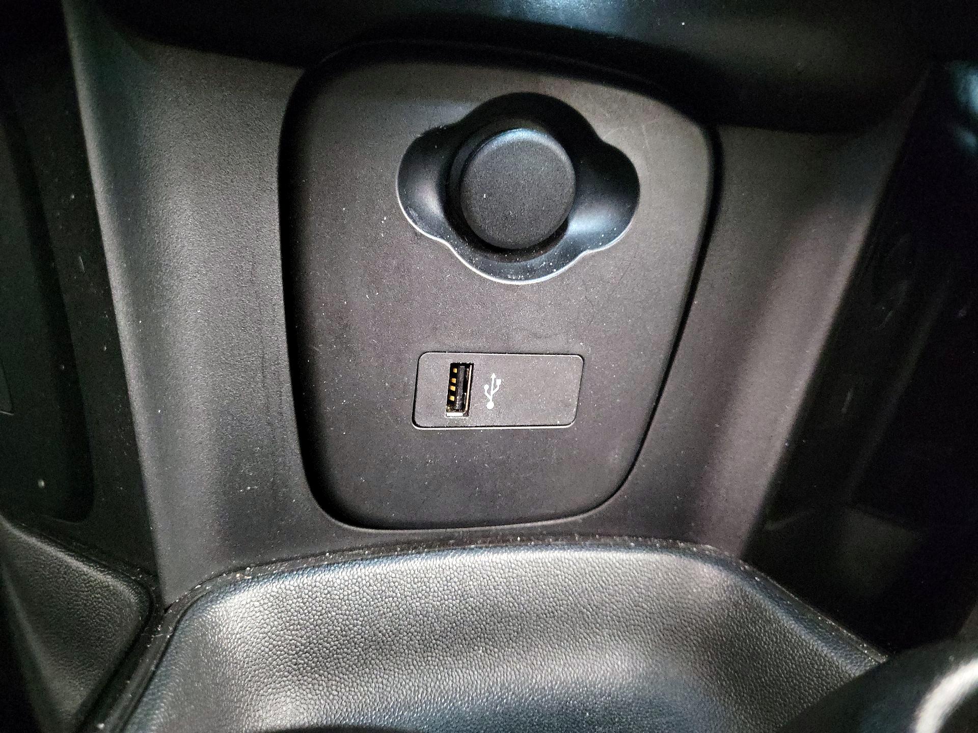 Thumbnail: 2023 MINI Cooper - 17