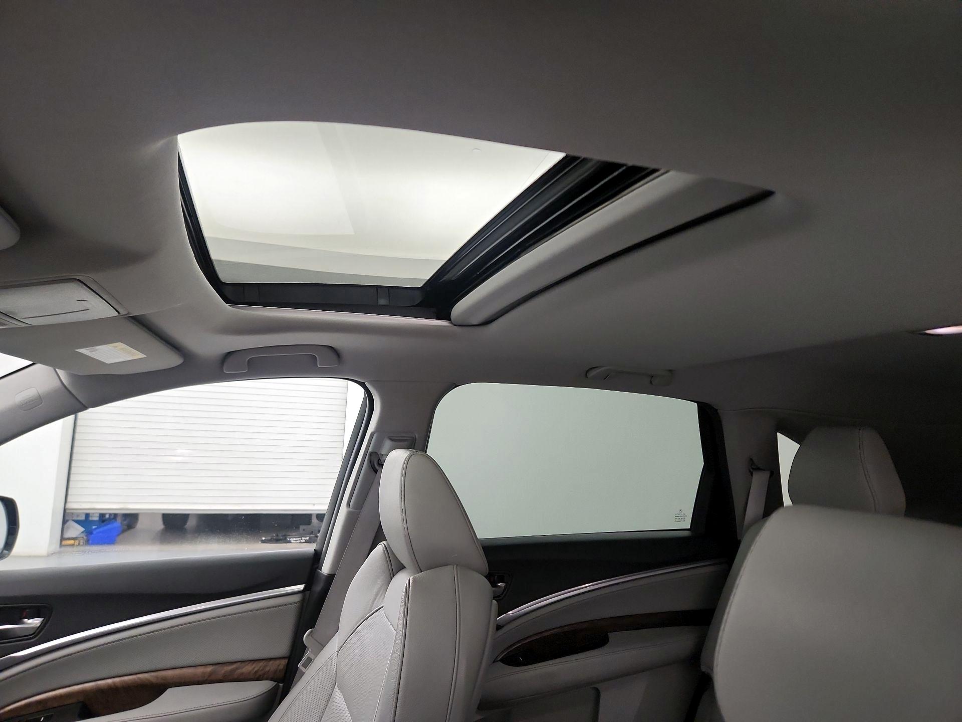 Thumbnail: 2020 Acura MDX - 17