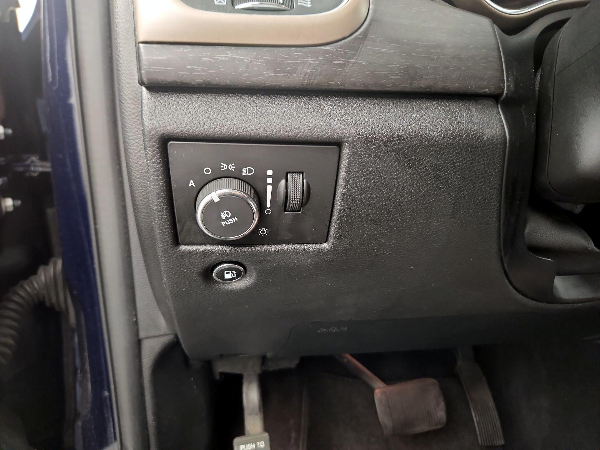 Thumbnail: 2016 Jeep Grand Cherokee - 11