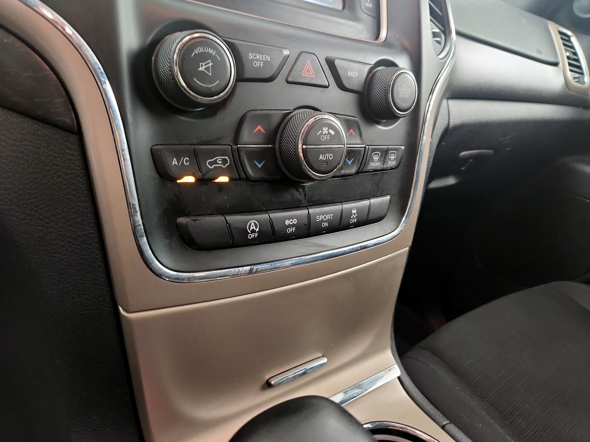 Thumbnail: 2016 Jeep Grand Cherokee - 13