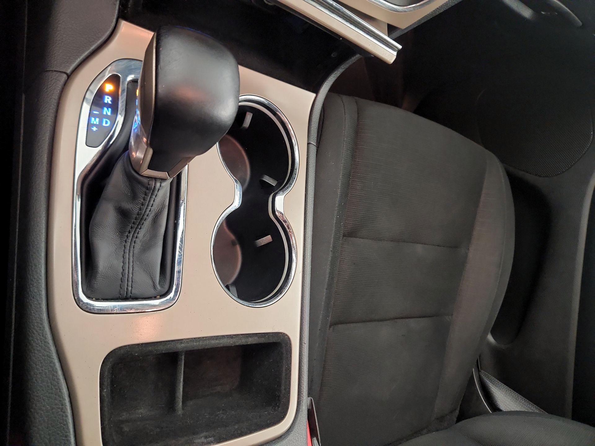 Thumbnail: 2016 Jeep Grand Cherokee - 14