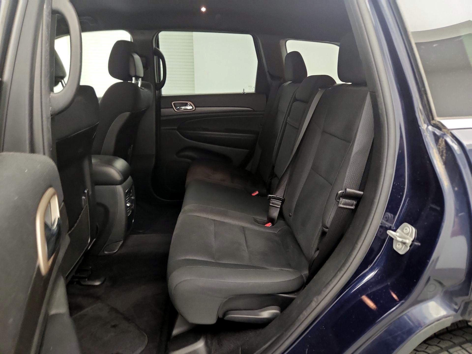 Thumbnail: 2016 Jeep Grand Cherokee - 16