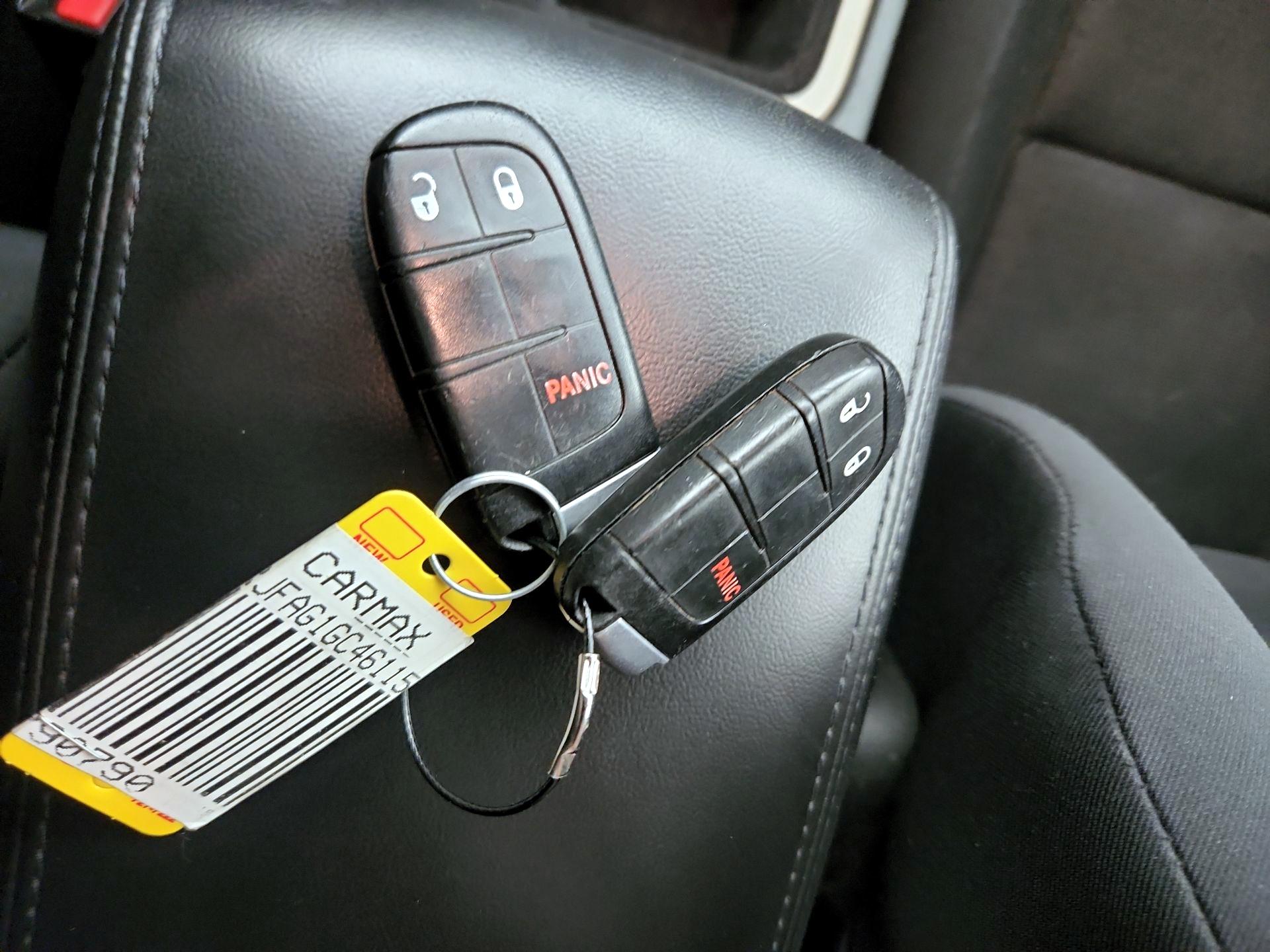 Thumbnail: 2016 Jeep Grand Cherokee - 19