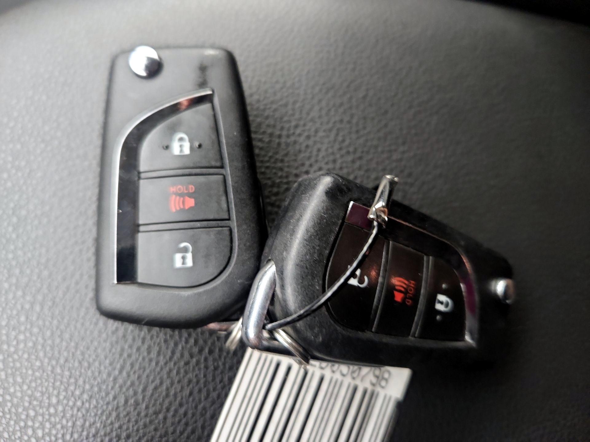 Thumbnail: 2020 Toyota RAV4 - 20