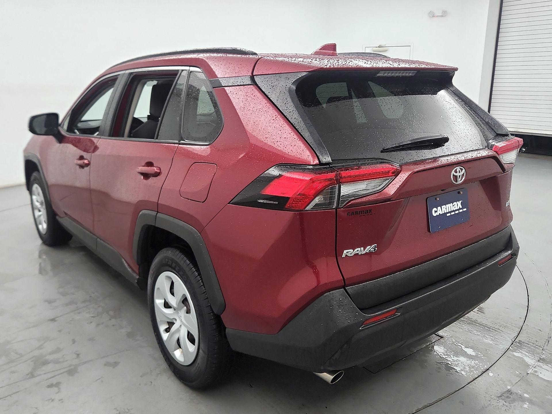 Thumbnail: 2020 Toyota RAV4 - 7