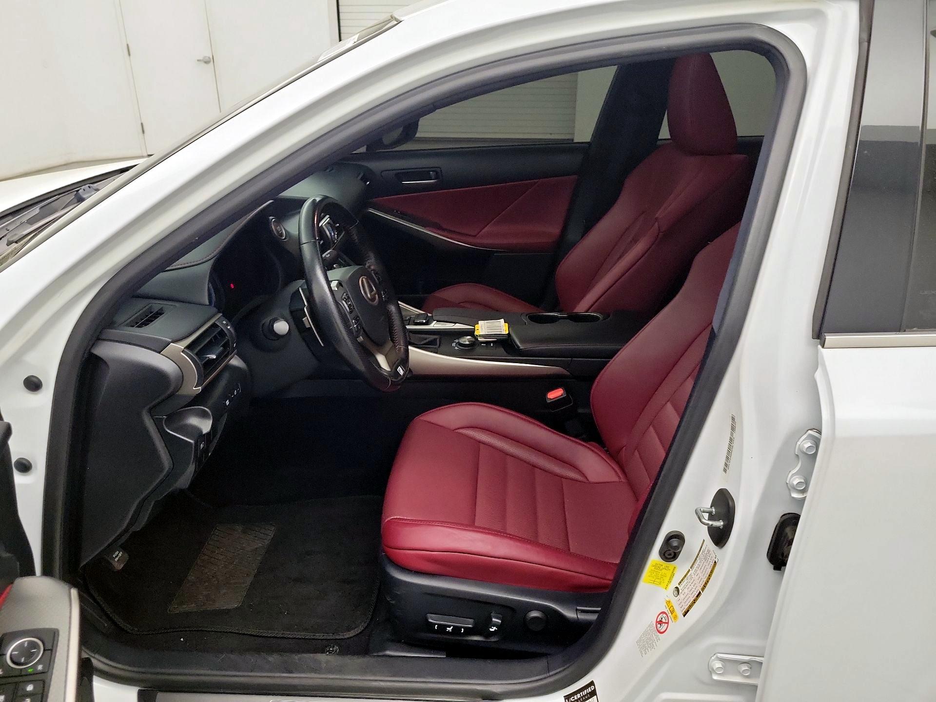 Thumbnail: 2017 Lexus IS - 9