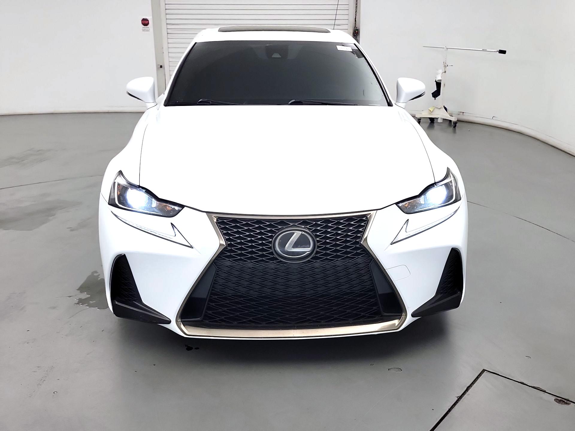 Thumbnail: 2017 Lexus IS - 2