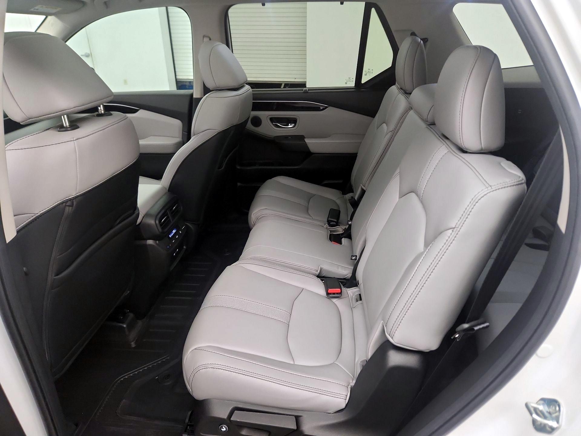 Thumbnail: 2025 Honda Pilot - 19