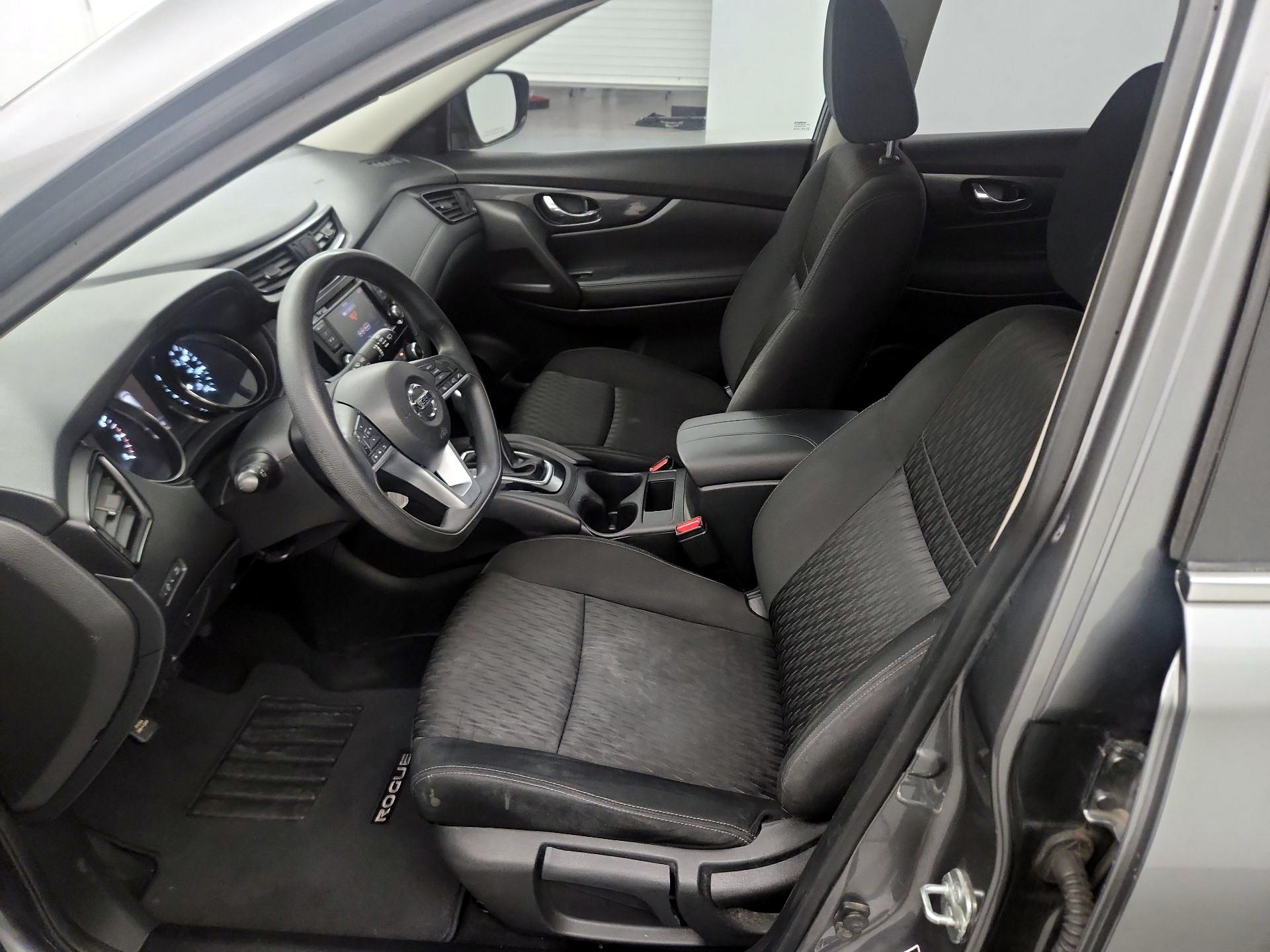 Thumbnail: 2018 Nissan Rogue - 9