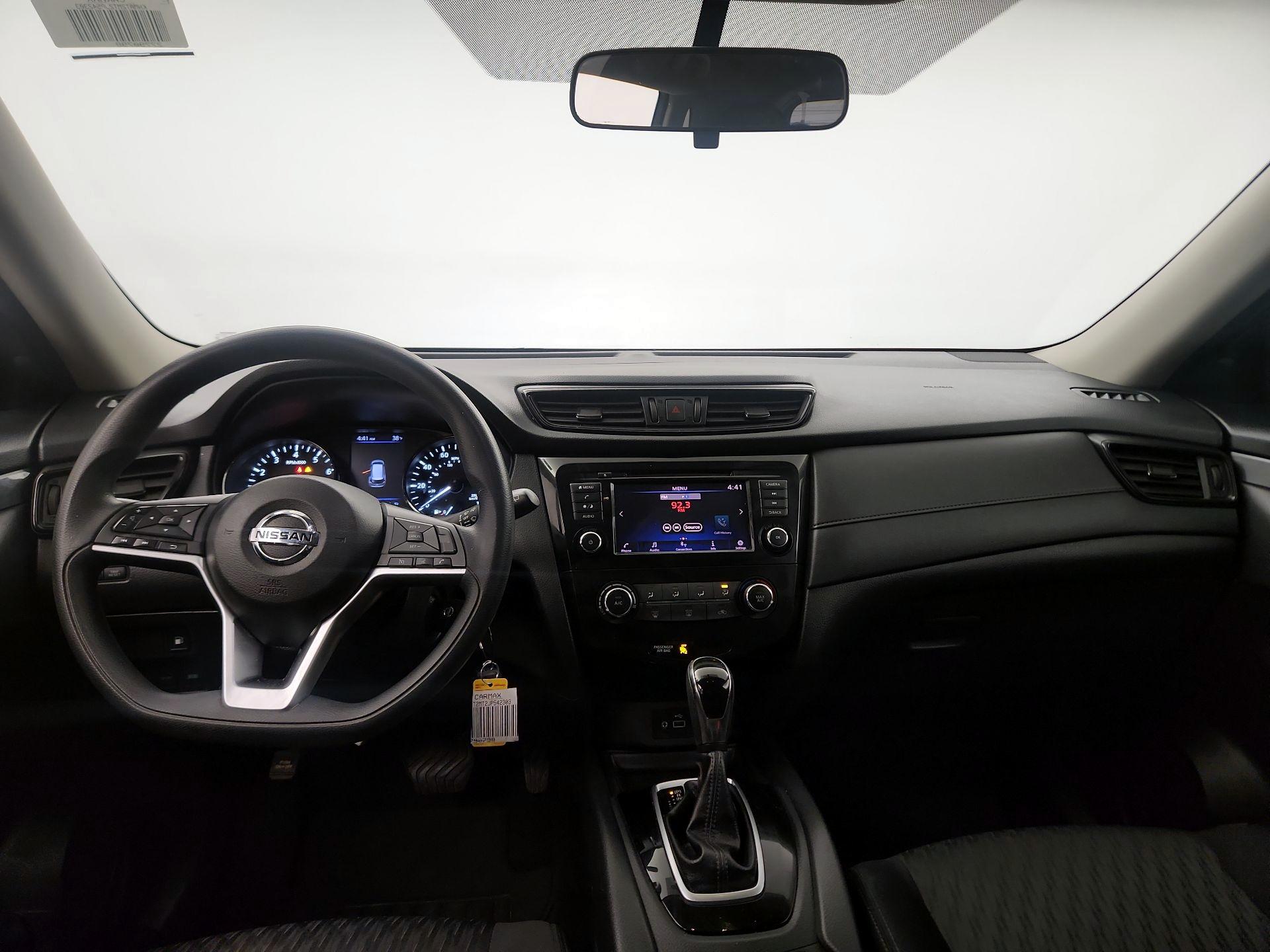 Thumbnail: 2018 Nissan Rogue - 8