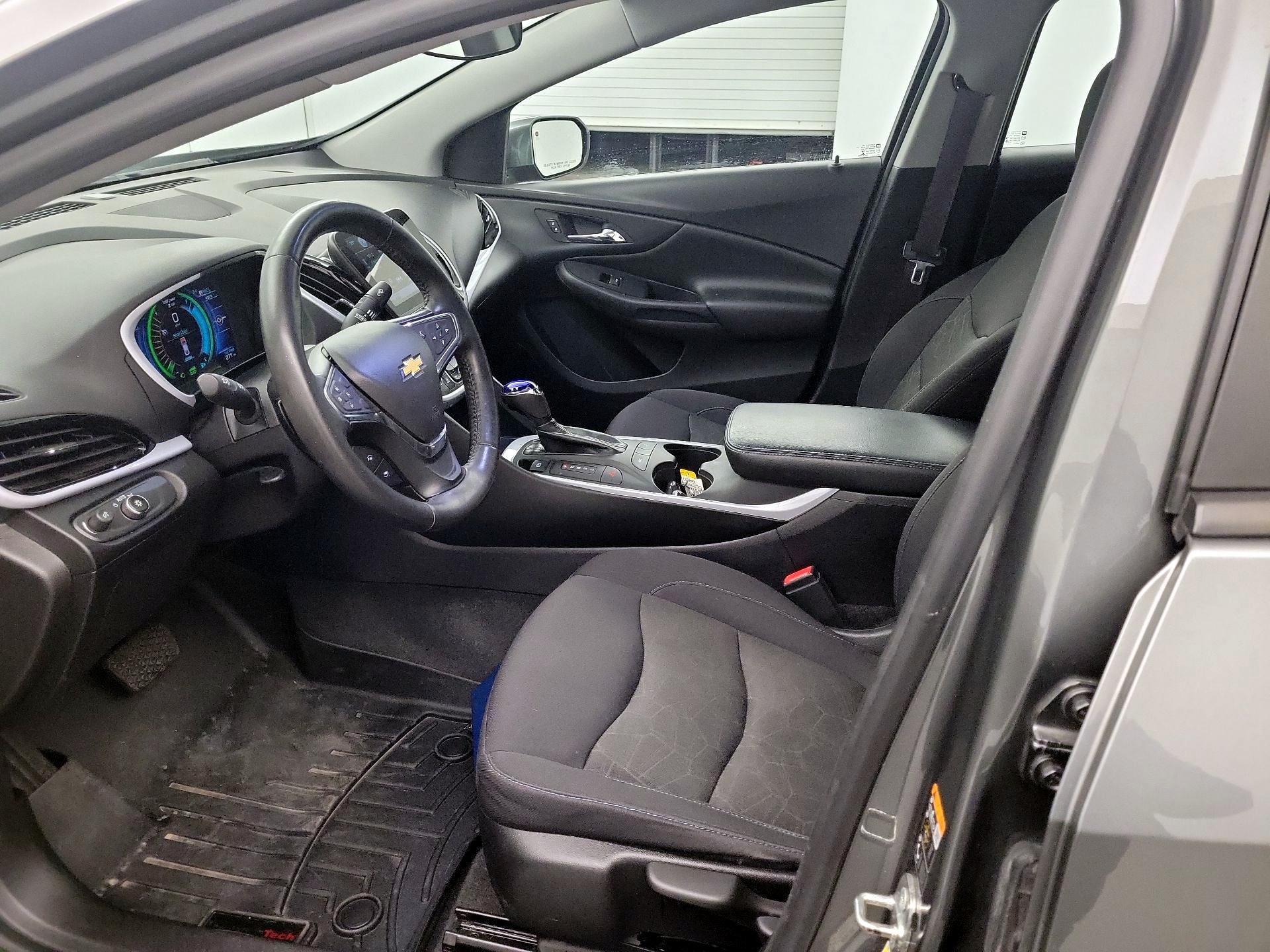 Thumbnail: 2017 Chevrolet Volt - 9