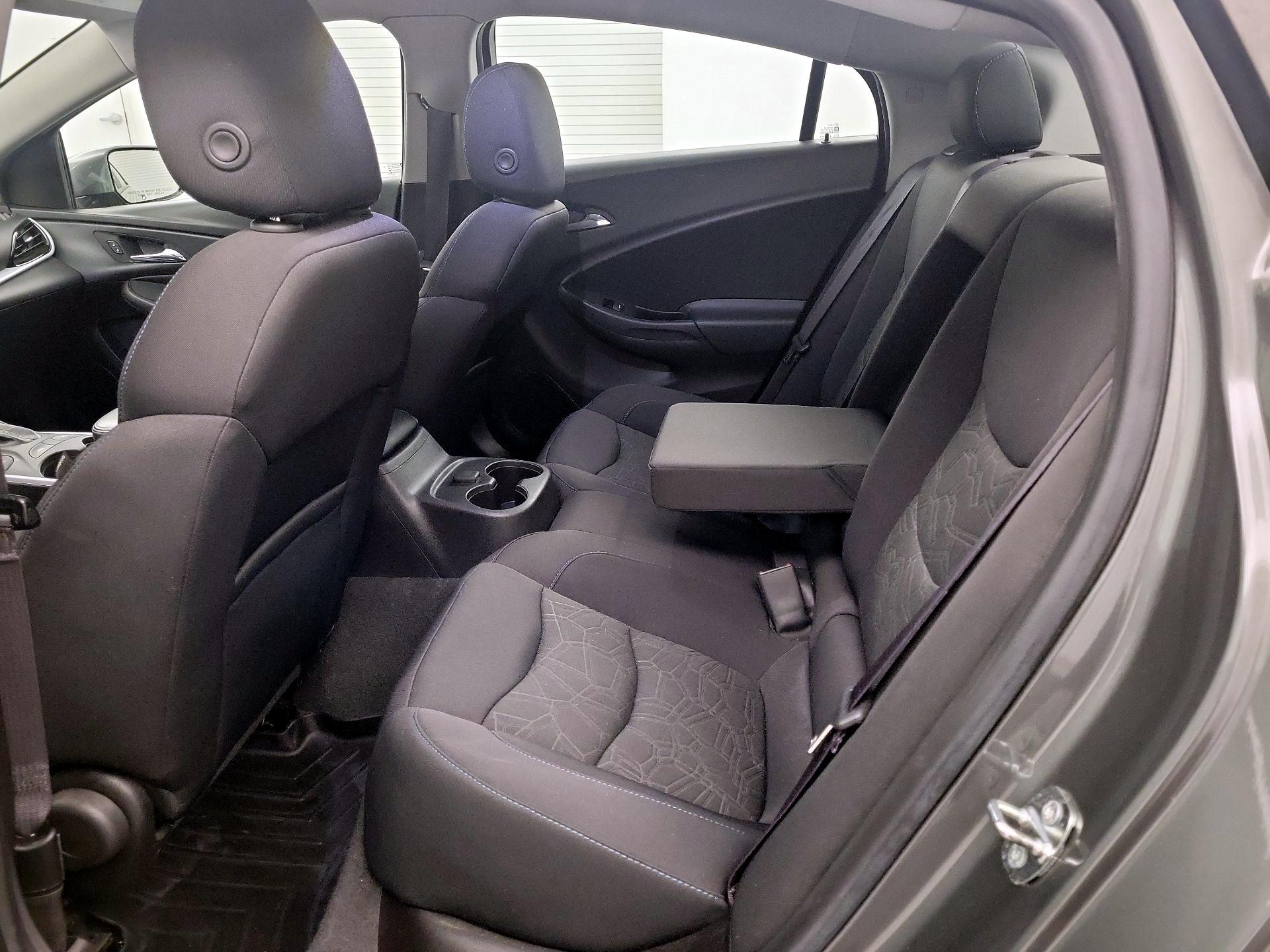 Thumbnail: 2017 Chevrolet Volt - 16