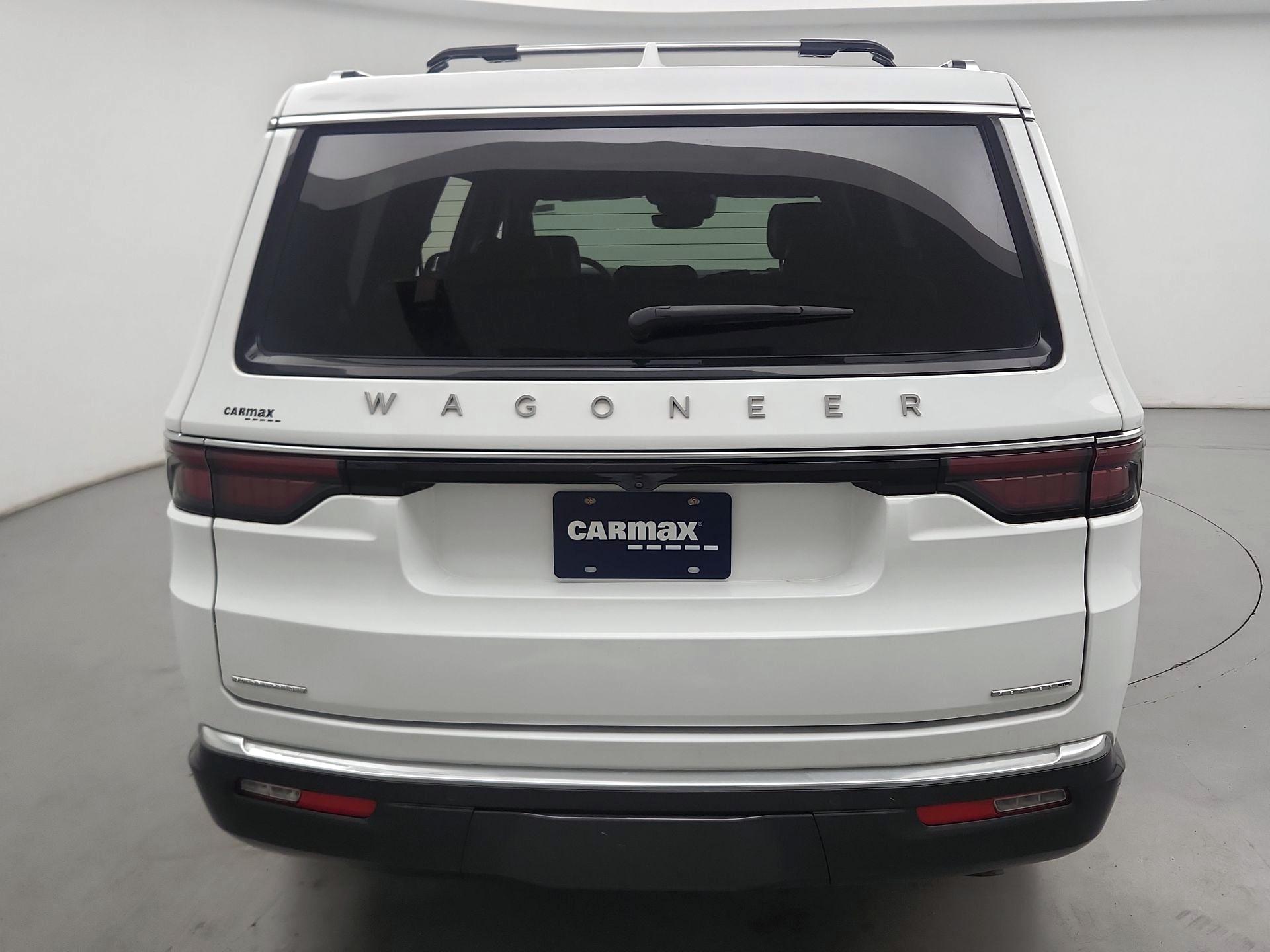 Thumbnail: 2022 Jeep Wagoneer - 6