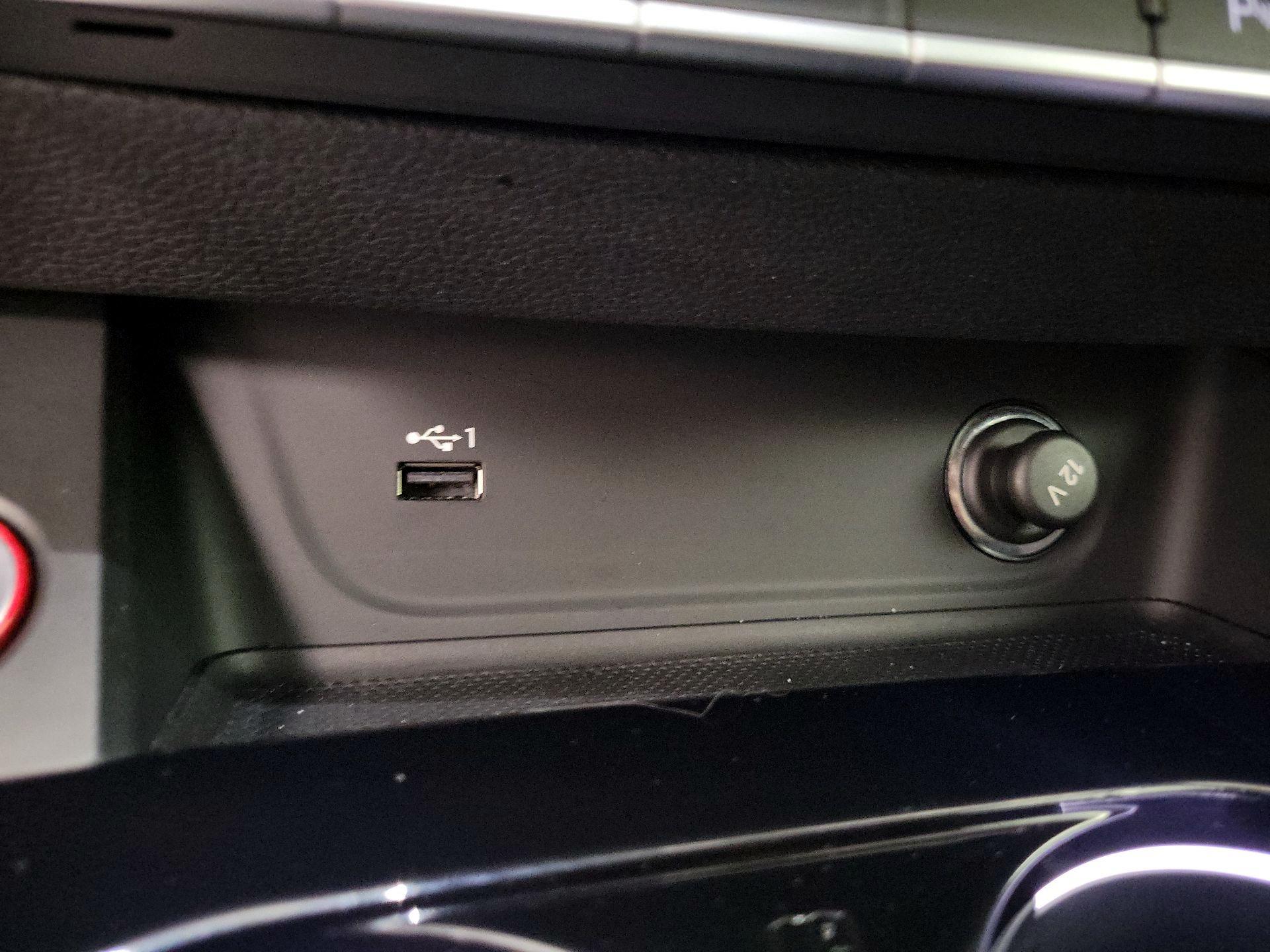 Thumbnail: 2023 Audi S4 - 16