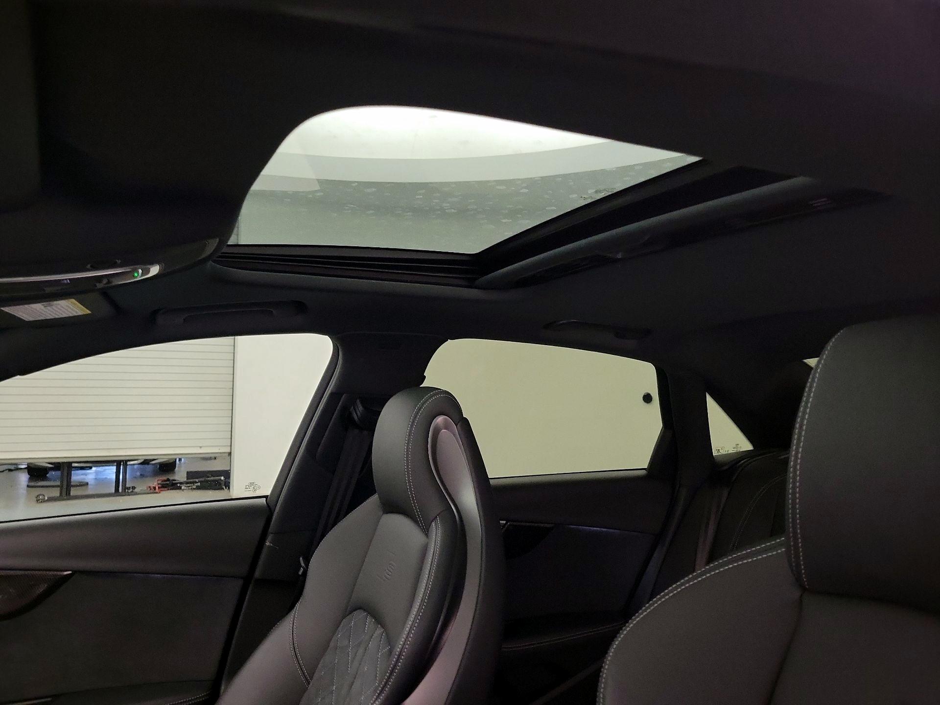 Thumbnail: 2023 Audi S4 - 17