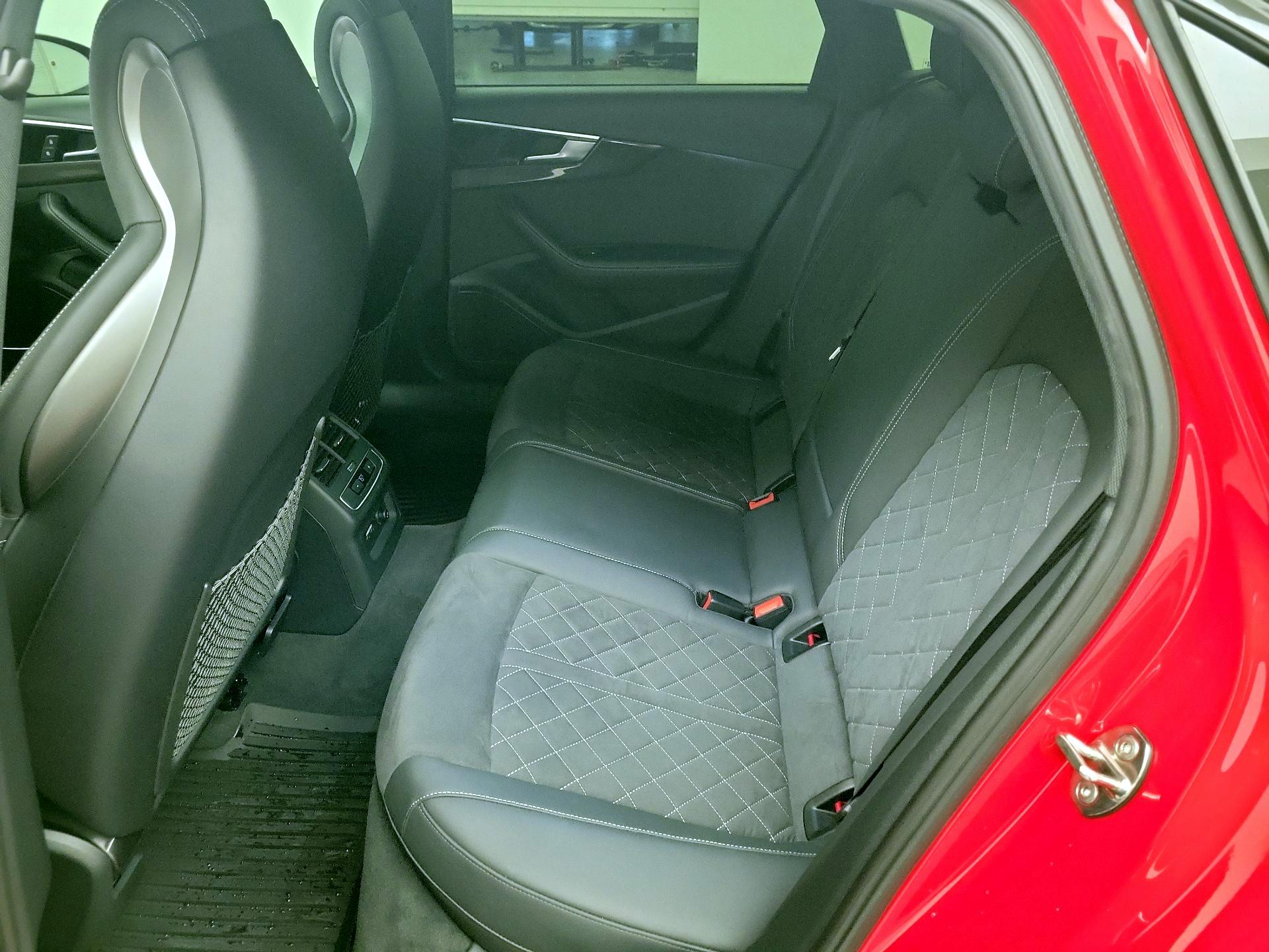 Thumbnail: 2023 Audi S4 - 18