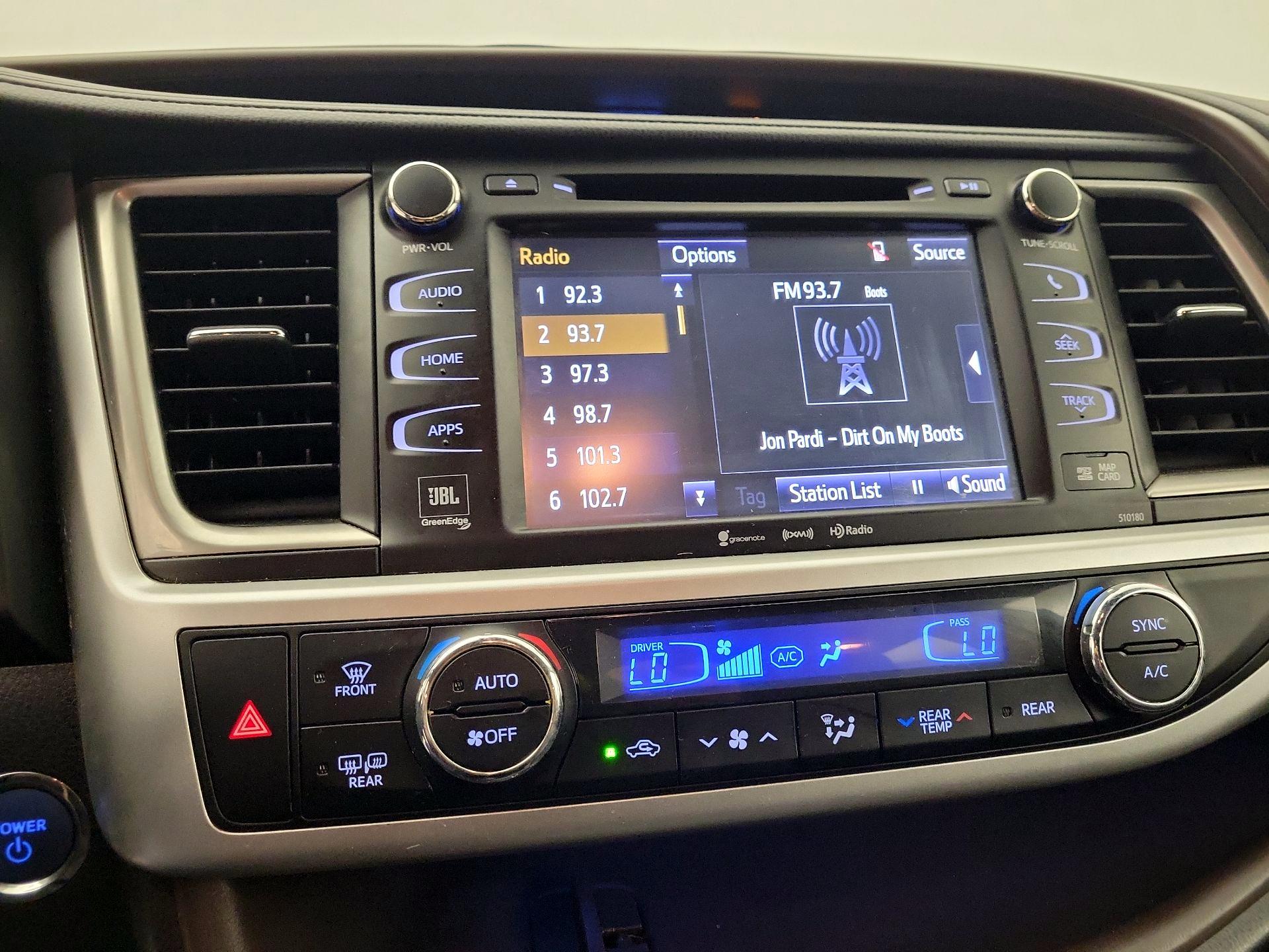 Thumbnail: 2018 Toyota Highlander - 15