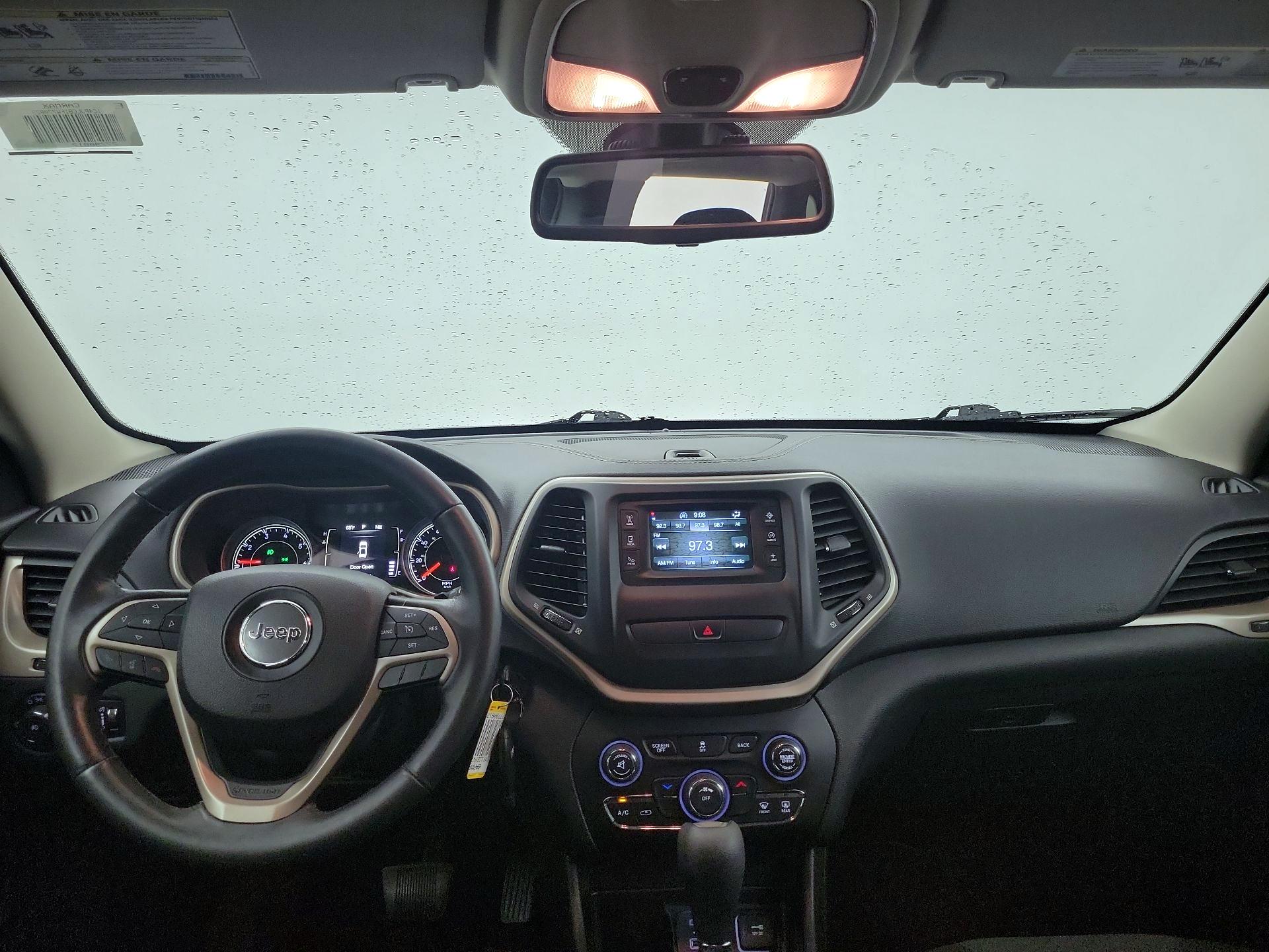 Thumbnail: 2015 Jeep Cherokee - 8