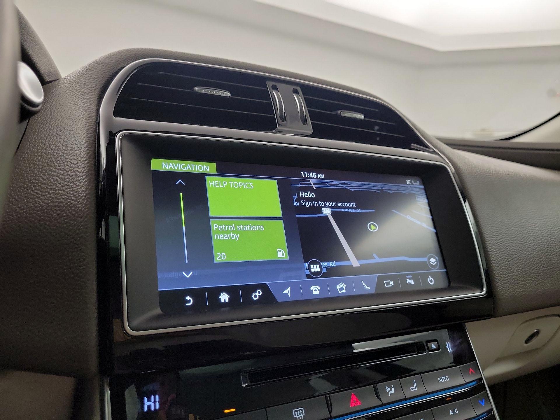 Thumbnail: 2017 Jaguar XE - 12