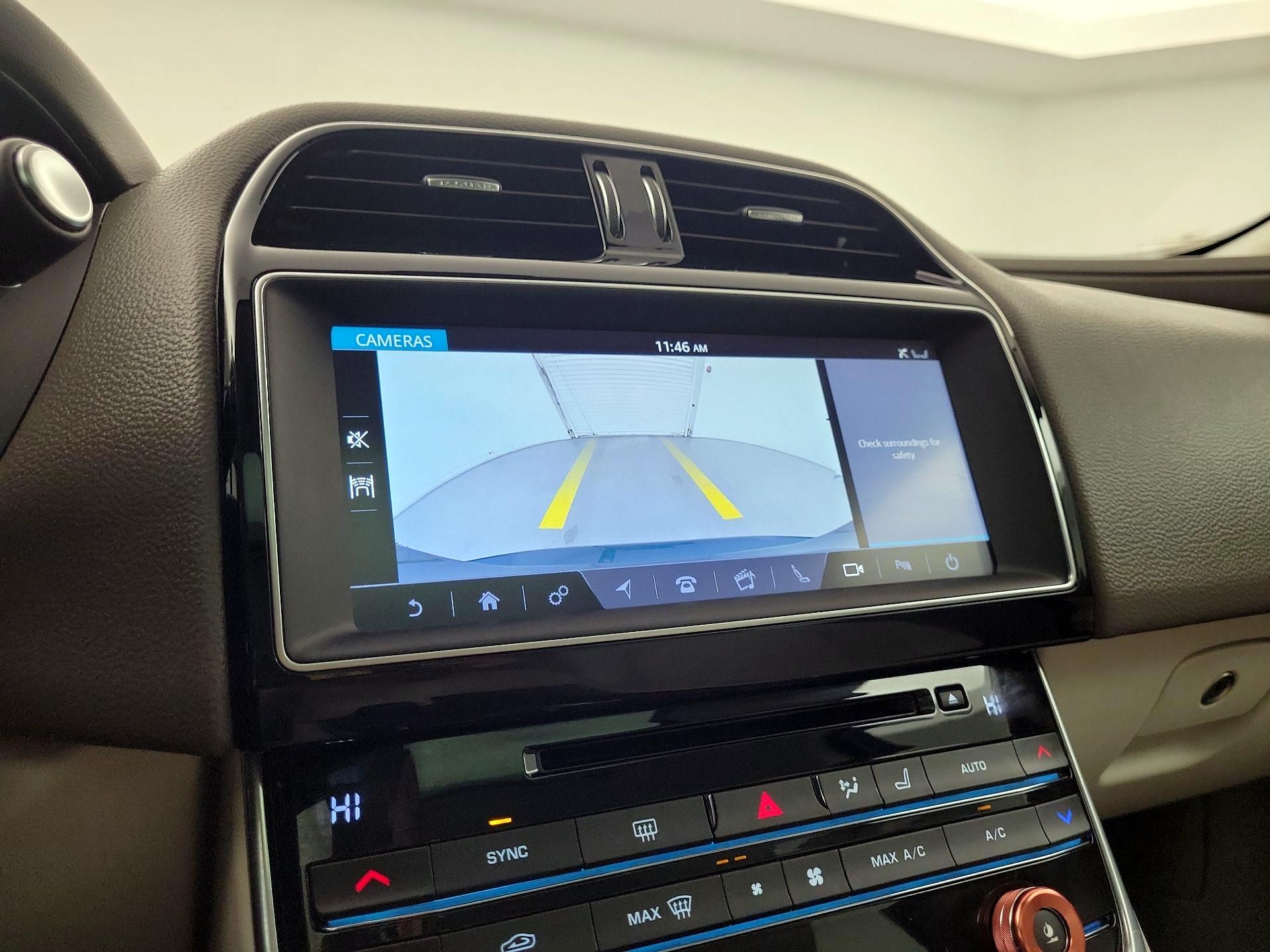 Thumbnail: 2017 Jaguar XE - 13