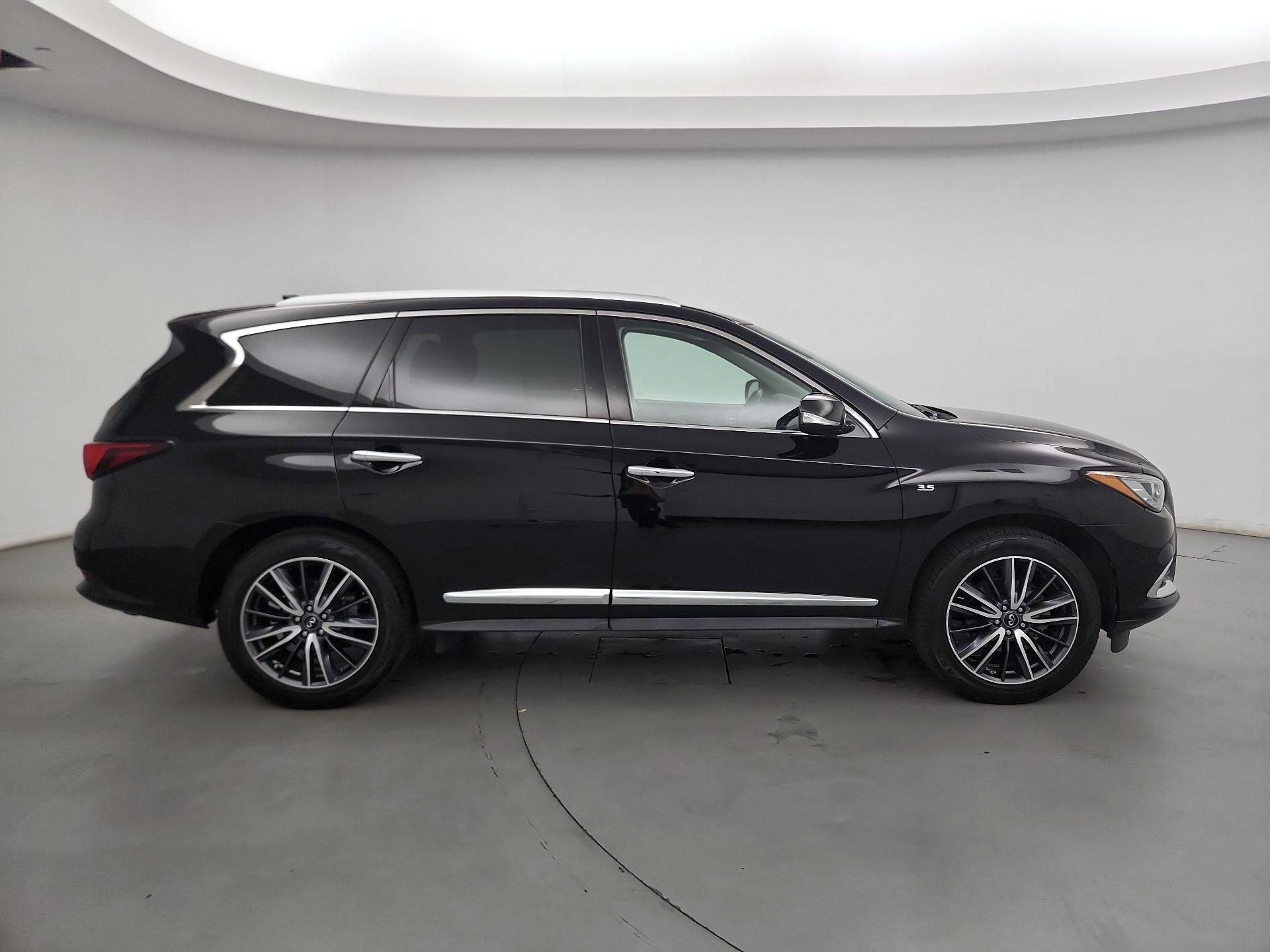Thumbnail: 2018 INFINITI QX60 - 4