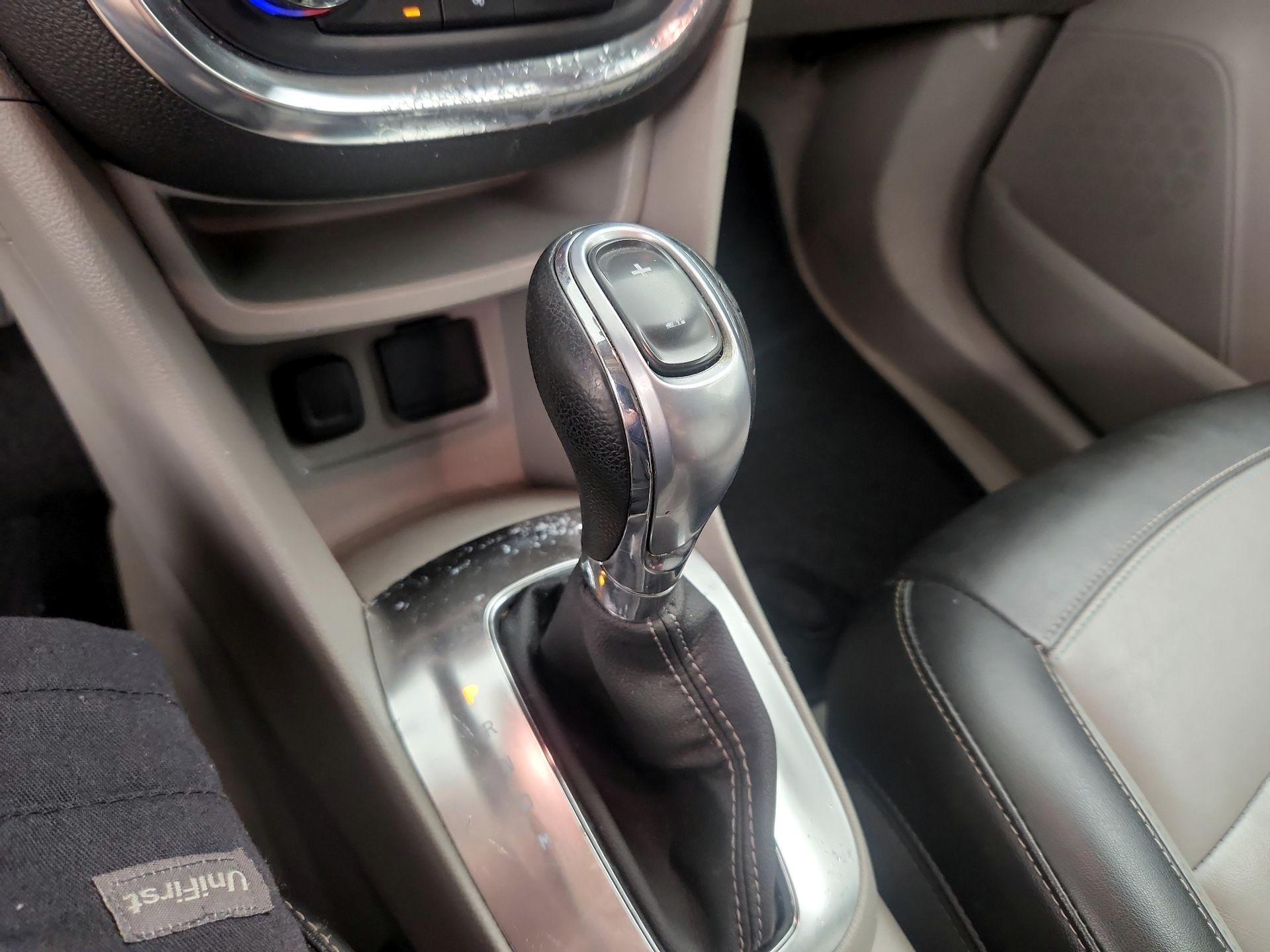 Thumbnail: 2015 Buick Encore - 18